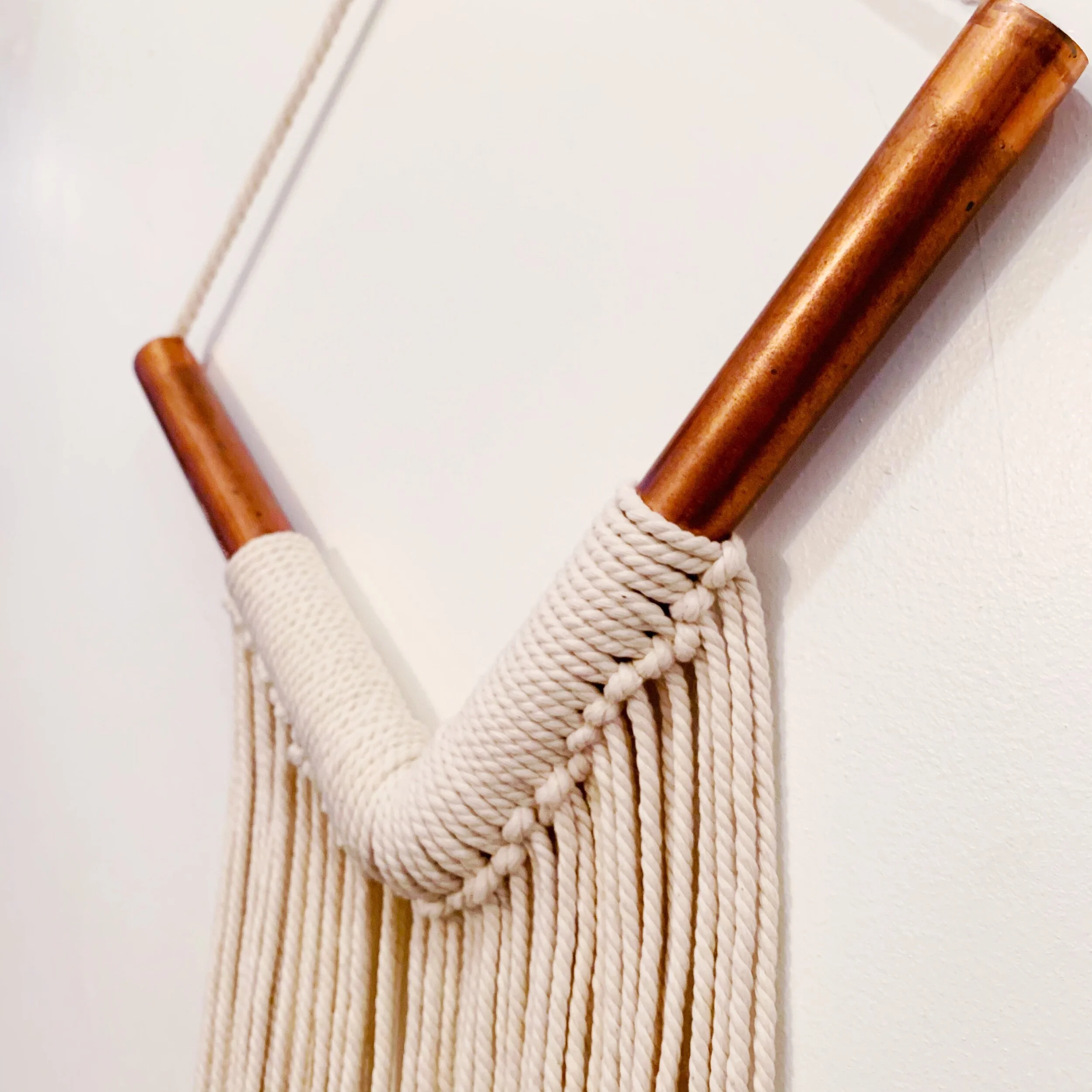 CA6DD734-0766-4ABD-8DCC-93C281588ACE