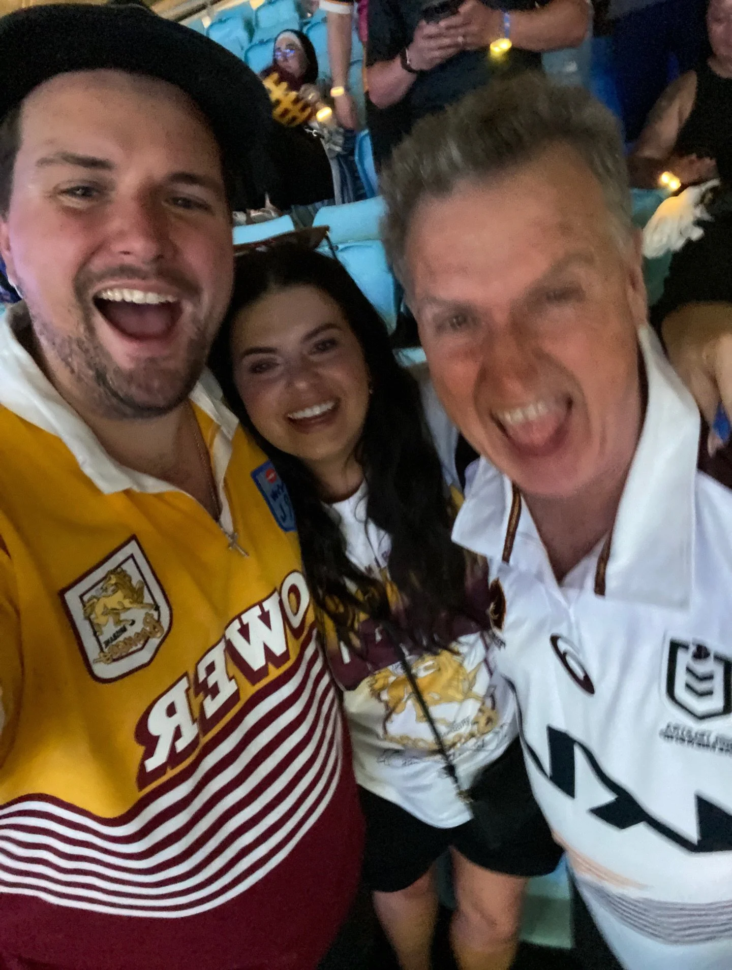 The longest 19 years between drinks 🚽🏆🏆✨
Two premierships in one day! Best road trip ever! Bloody love this club! @brisbanebroncos 

Still can&rsquo;t believe it!

#brisbanebroncos #premiers