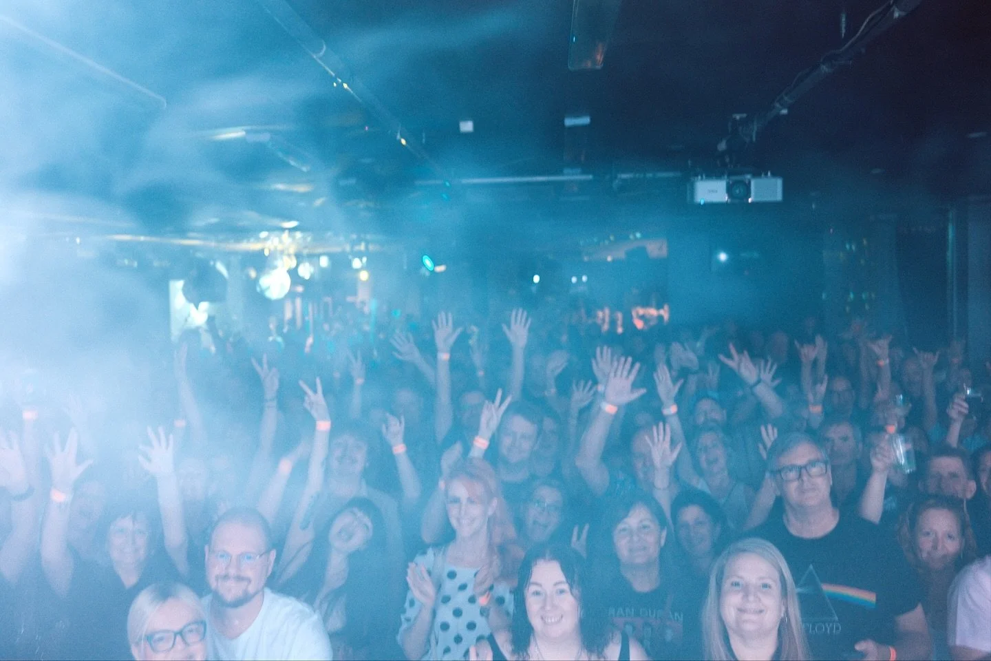 That was something else! 💥💥💥
Thanks to @pseudoecho 
Thanks to the amazing crowd

Let&rsquo;s do it all again tonight in Ipswich! Tickets in bio! 

📸 @chelsea_burns