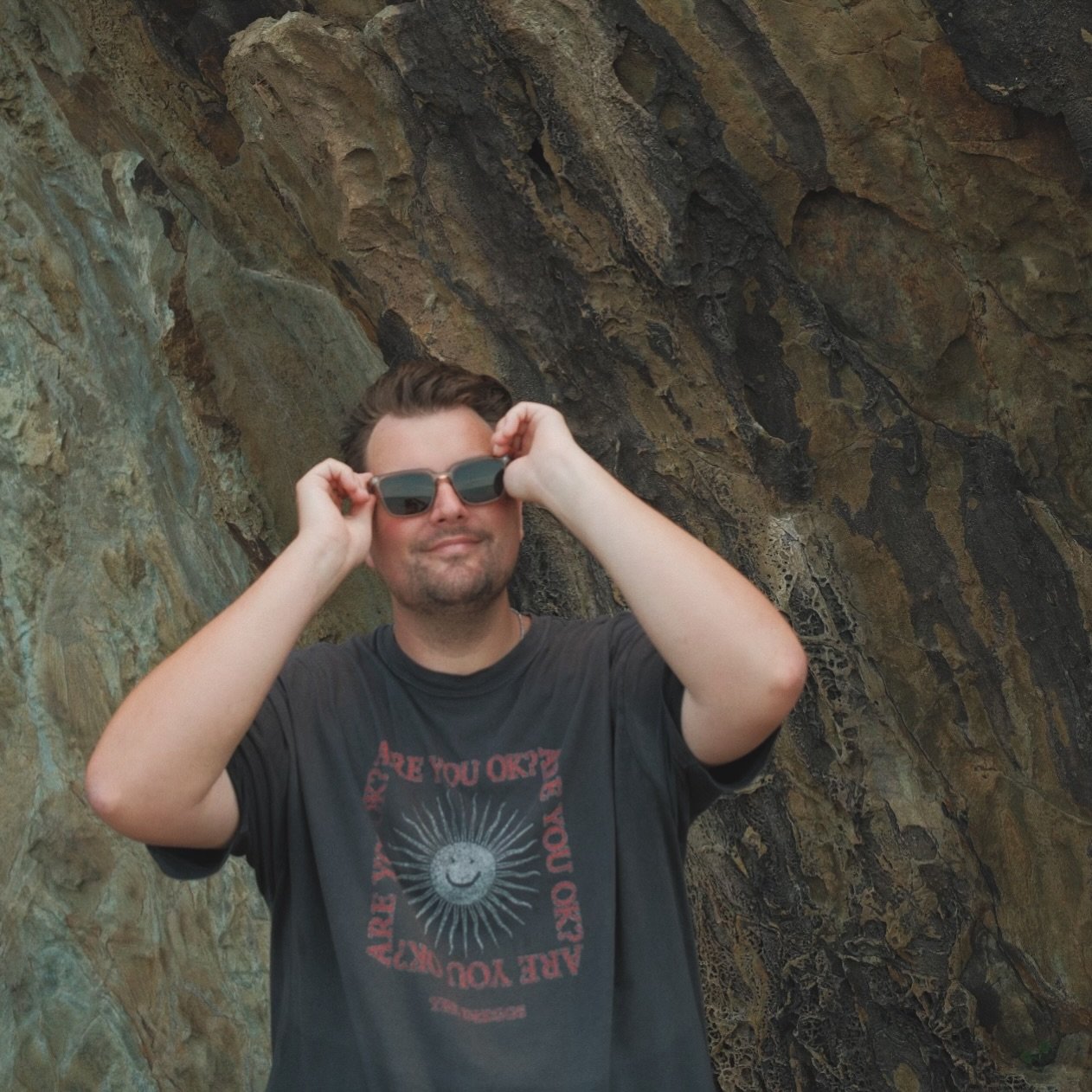 Happy AUS Music T-Shirt day! 💥❤️&zwj;🔥#ausmusictshirtday @thedreggsmusic