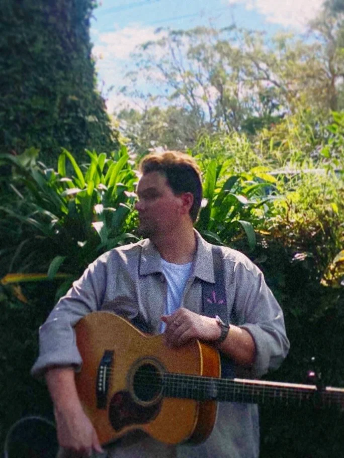 kicking off 2026 at the @kingscliffbeachhotel 🌞

this sunday I&rsquo;ll be playing from two till five! 
super excited &amp; hope to see you there 🧡