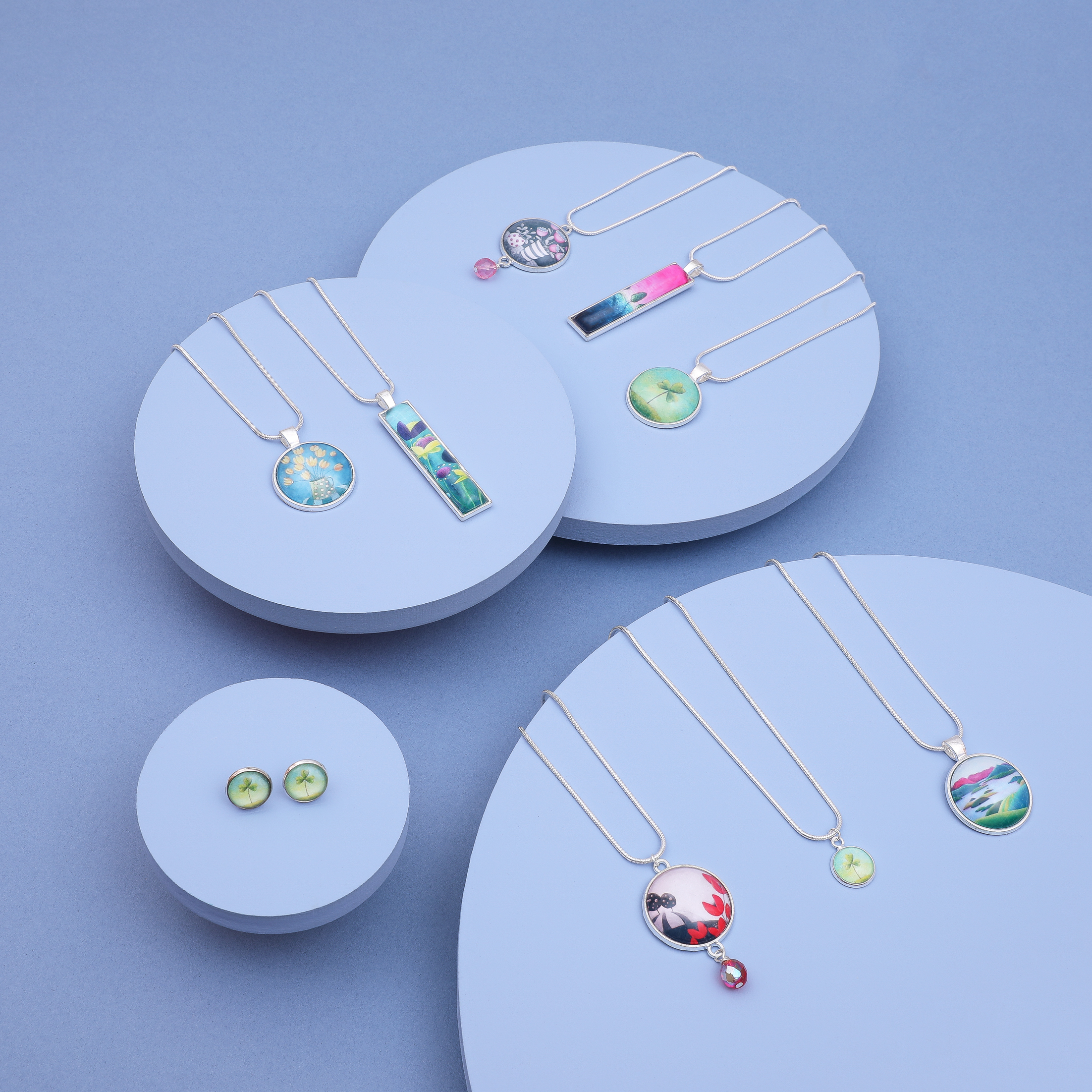 SQ_FEAT_colourful jewellery feature shot.png
