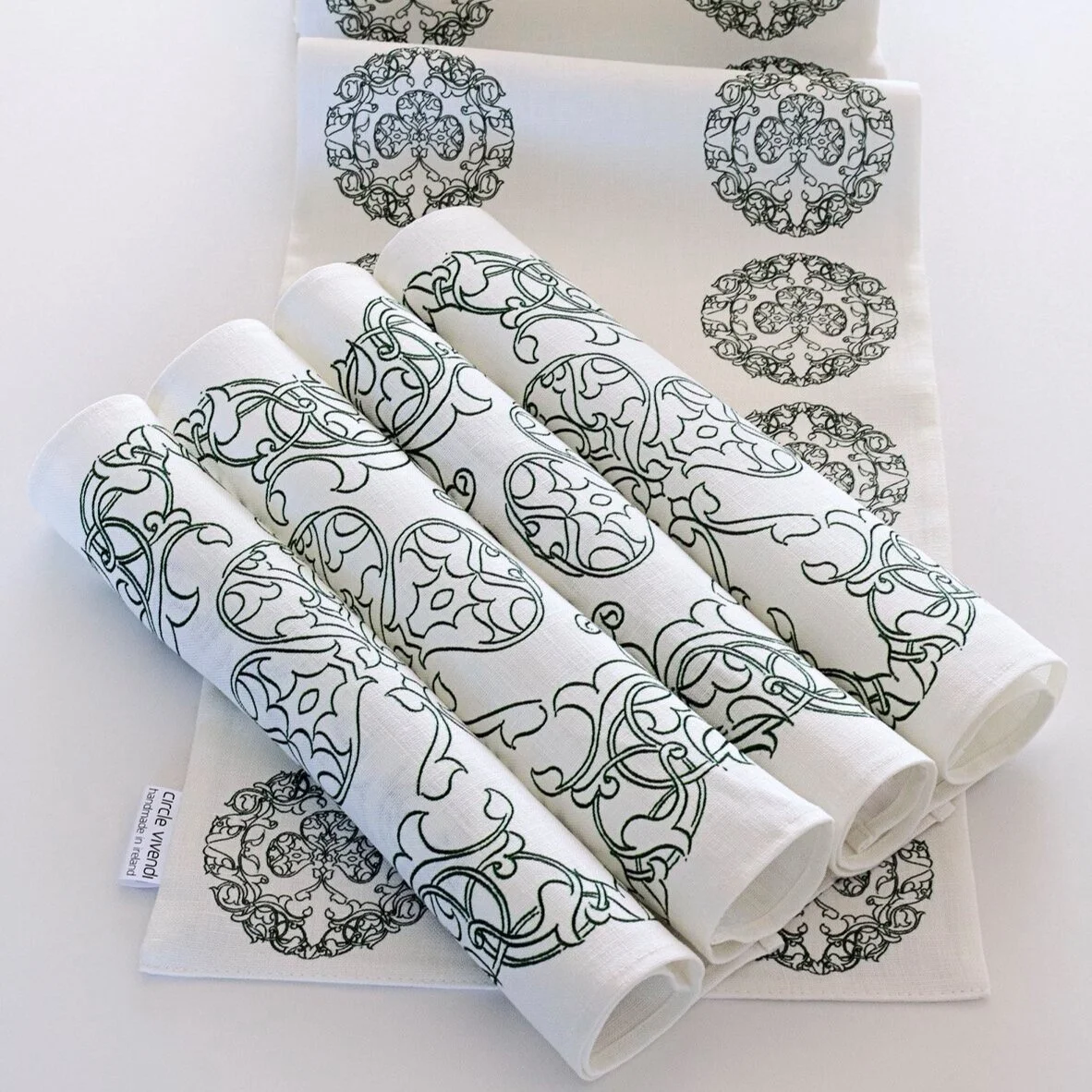 Shamrock Napkins Set