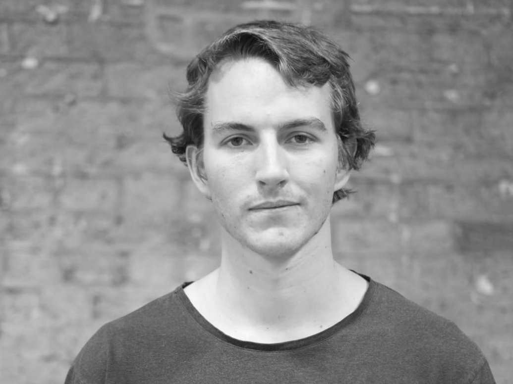 Sam Willis - Advisor Sam is an expert in building hardware systems, with experience in photonics and power system design. He received his MEng from the University of Cambridge.