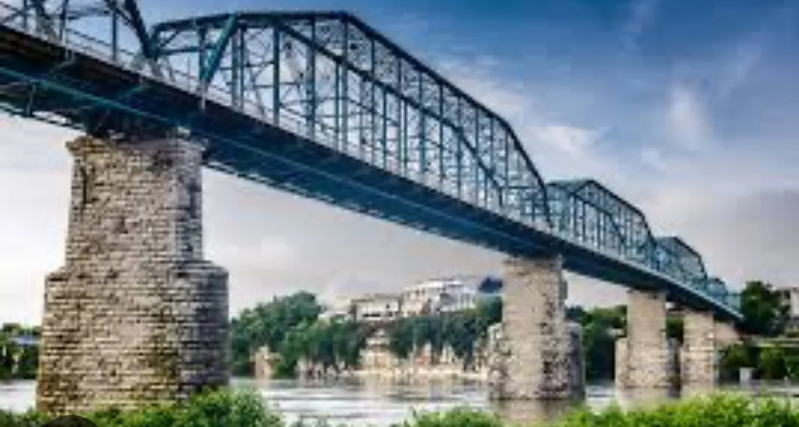 Four Bridges Art Festival Chattanooga