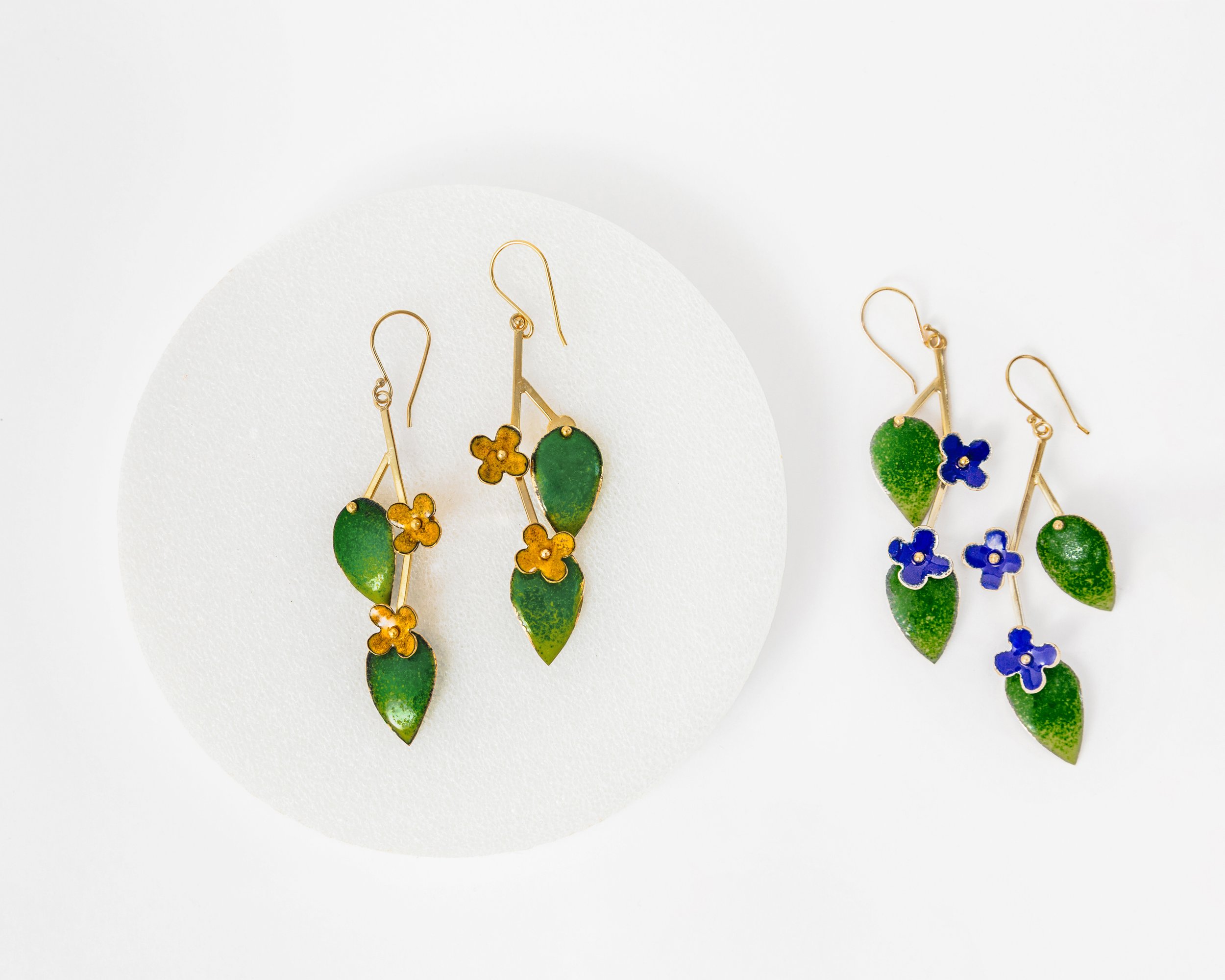 2leaves2flowers.jpg