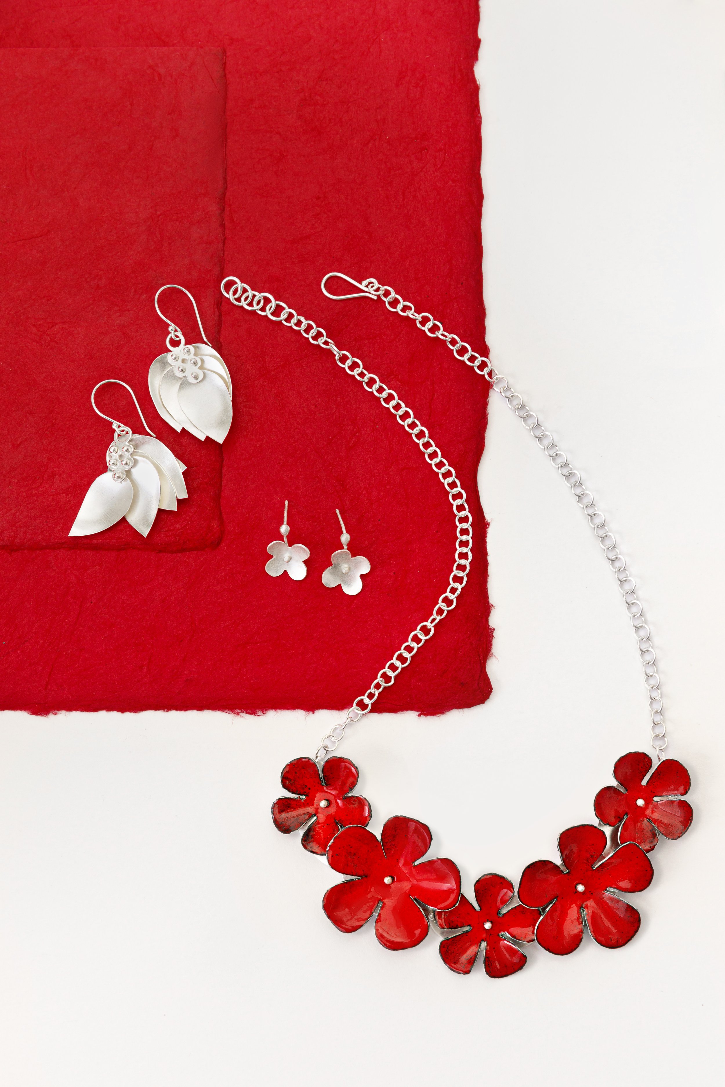 red and silver flower necklace.jpg