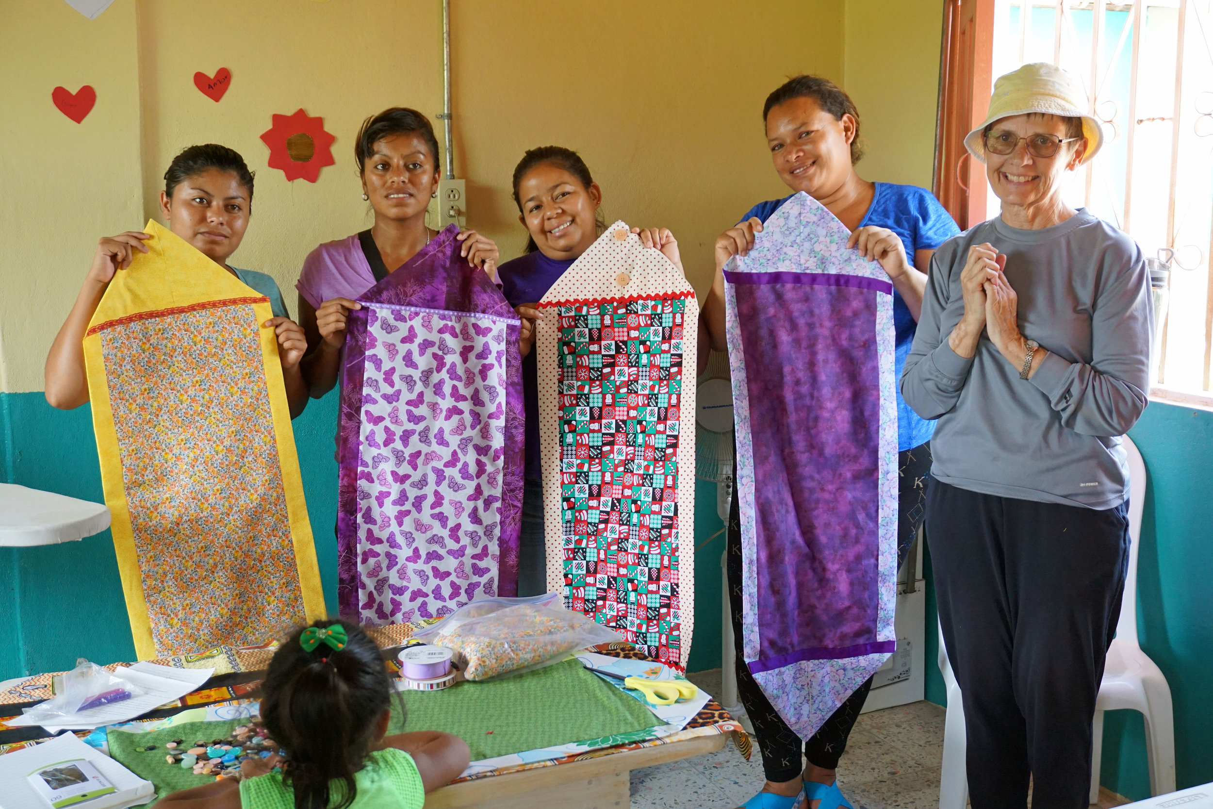 Honduras, Sewing (mission pic 11).JPG