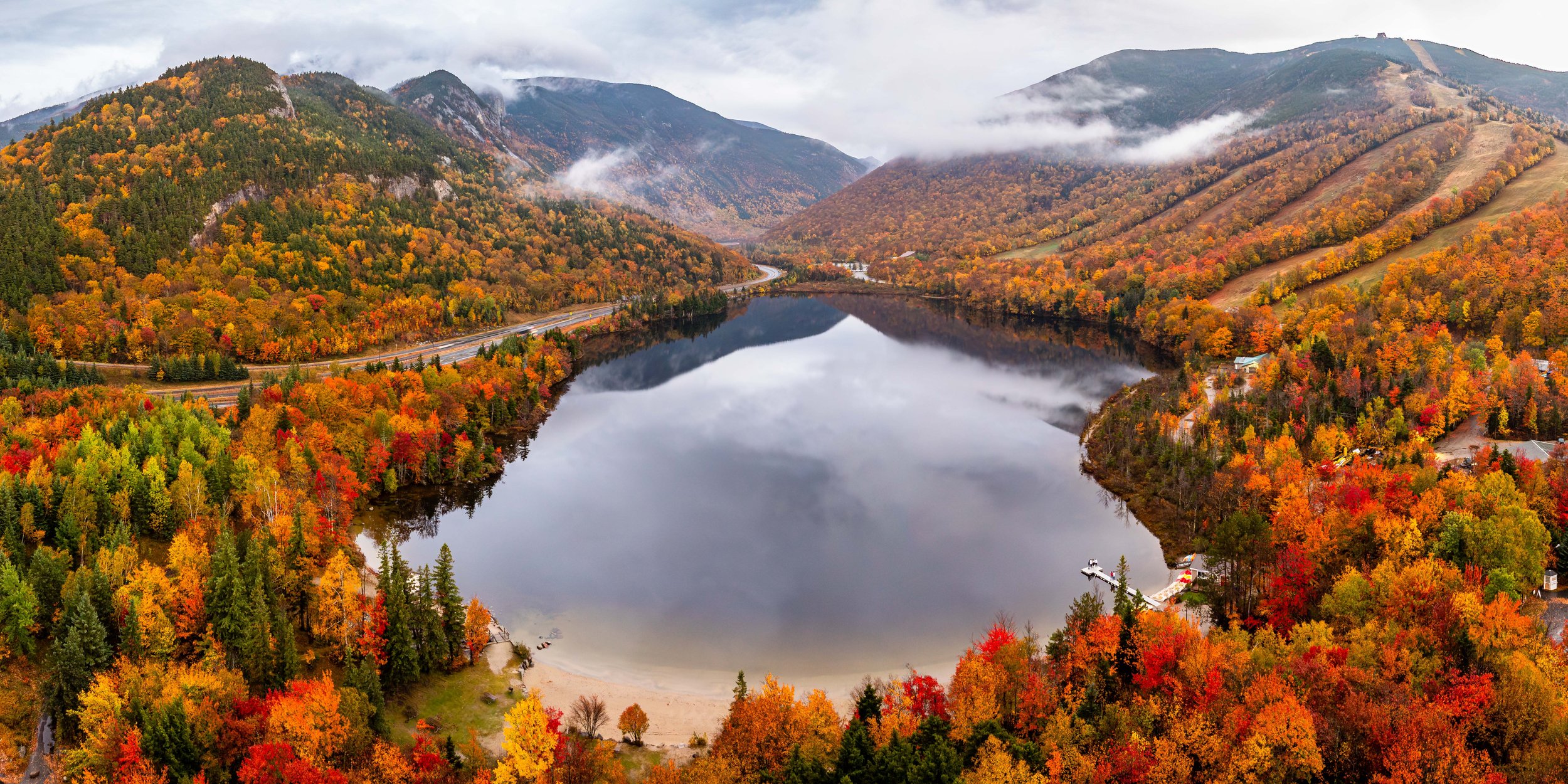 Echo Lake Foliage 2024 - Pano.jpg