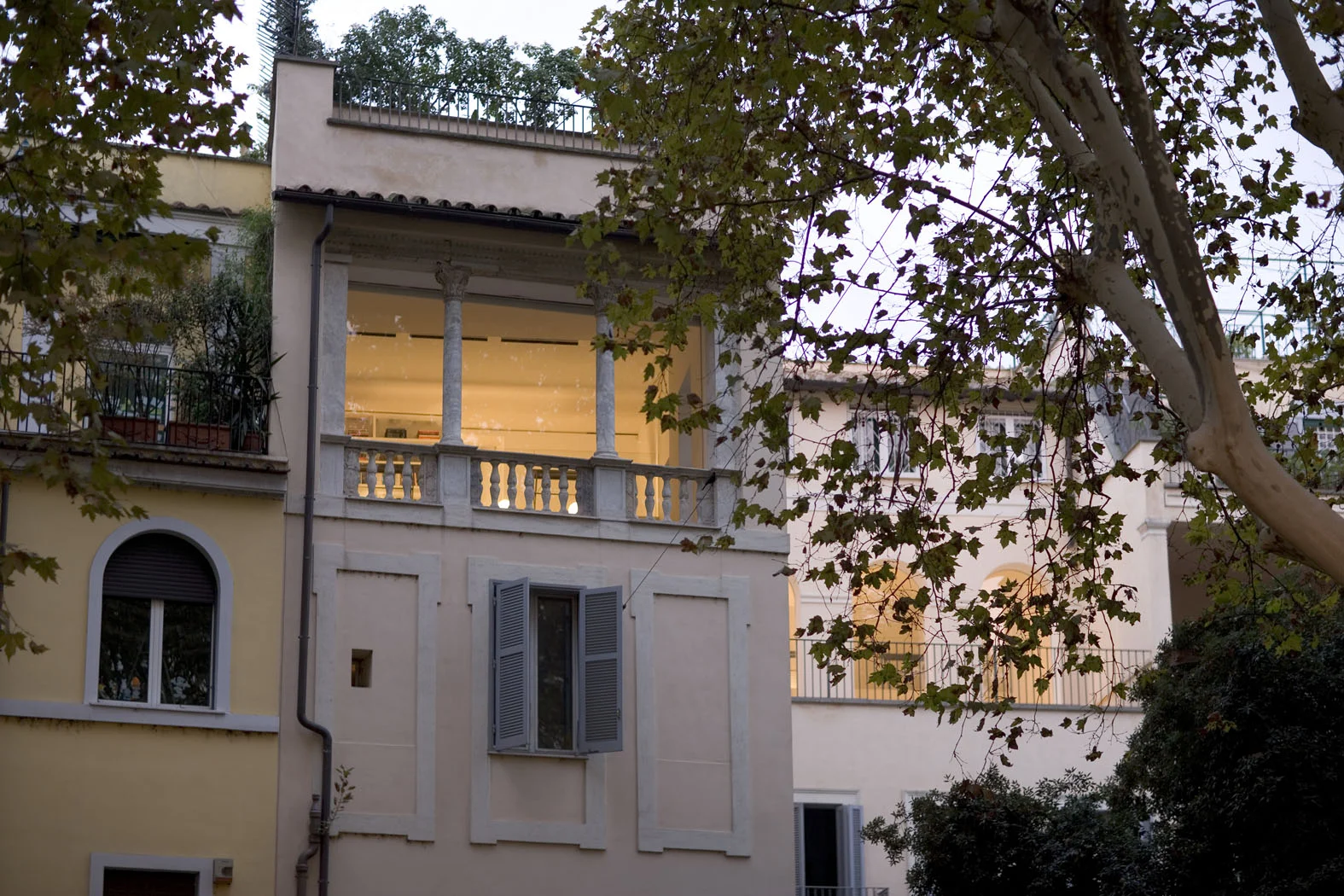 Fendi house dig 01.jpg