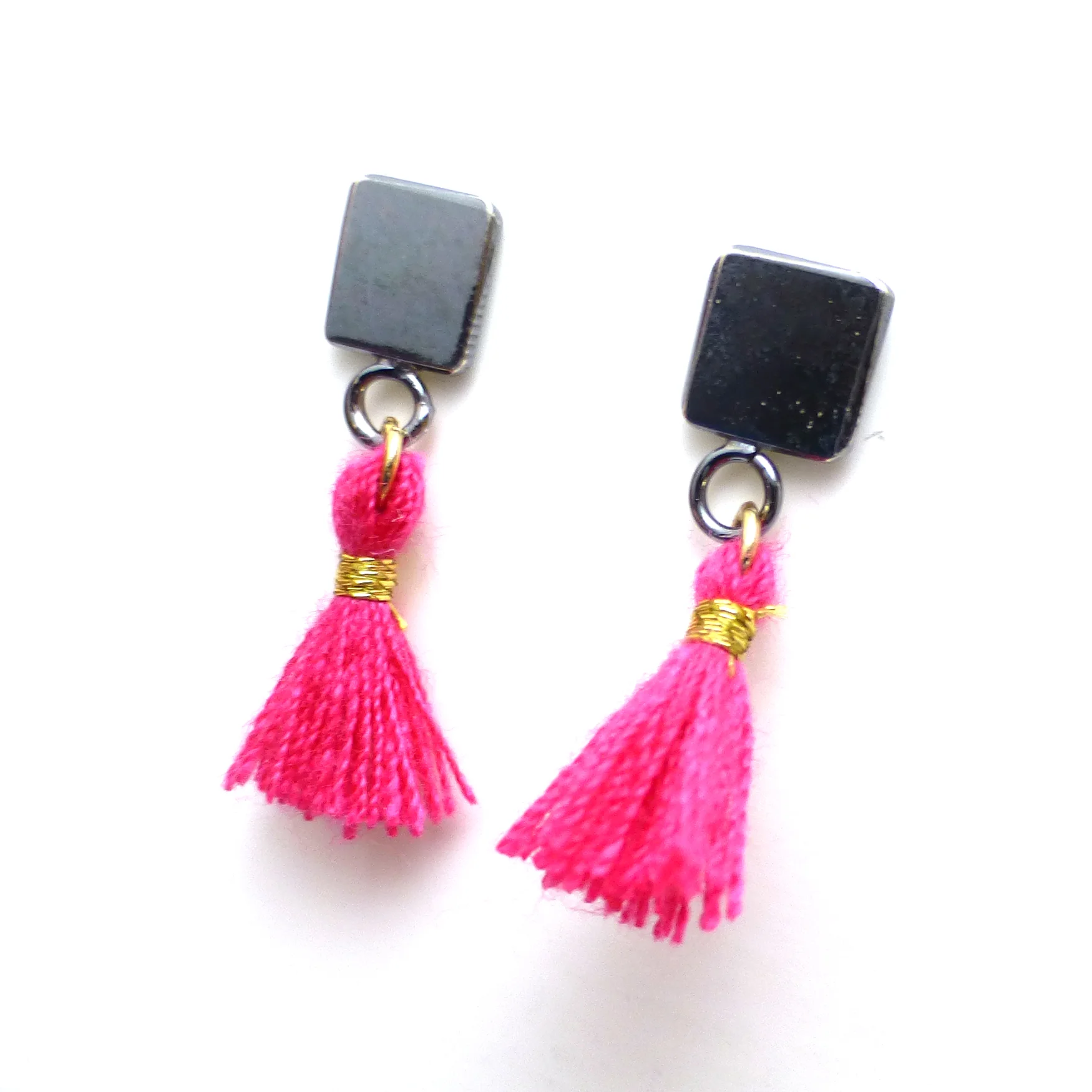 Pink Mini Tassle earrings 3.JPG