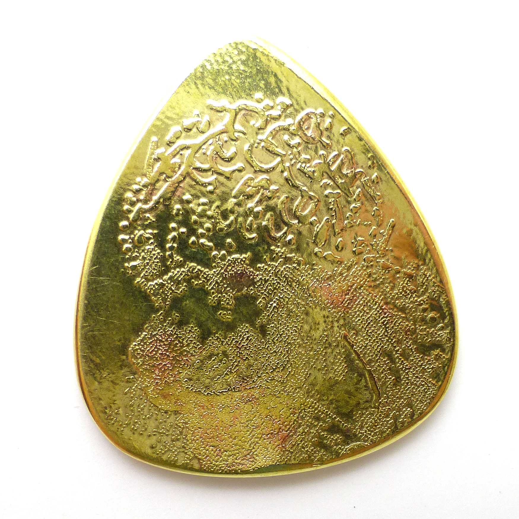 Guitar pick brass 1 .JPG