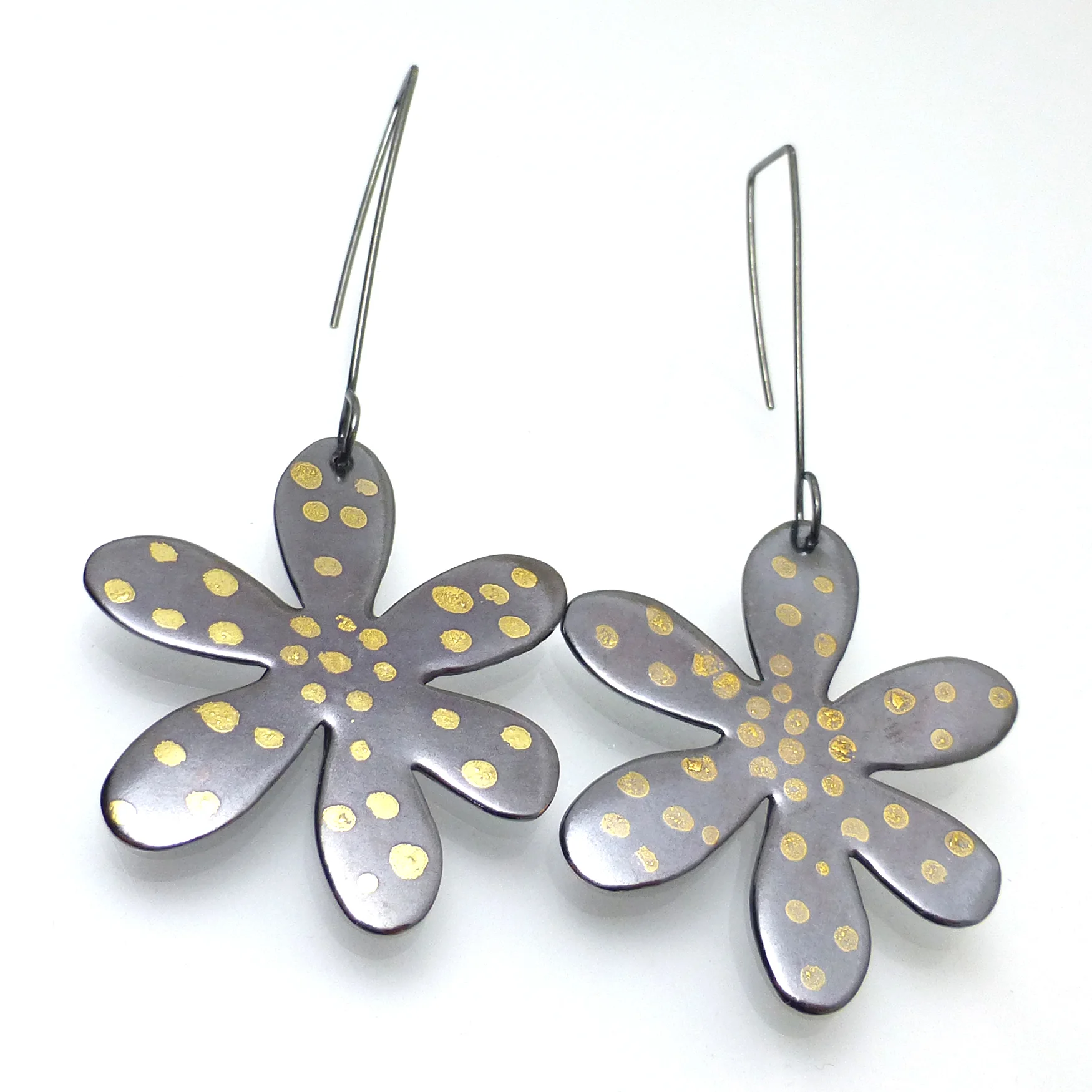 Flower Earrings with 22kt gold dots