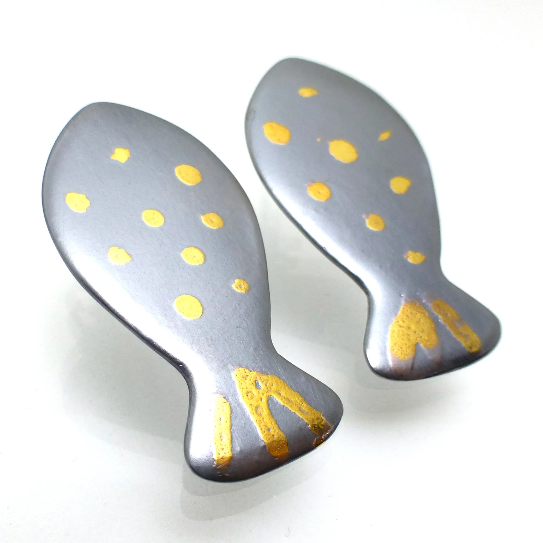 Fish Earrings with 22kt gold dots