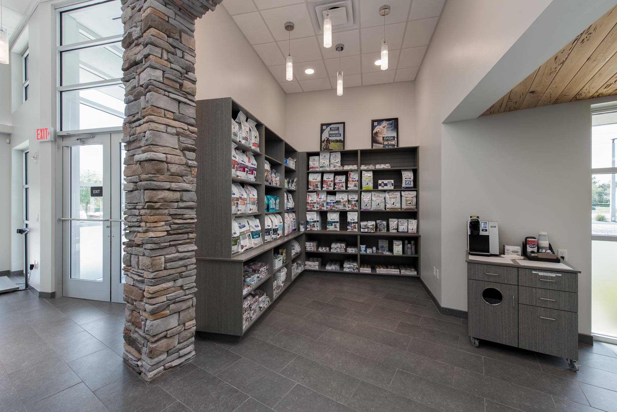 Pablo River Vet — Micamy Design Studio