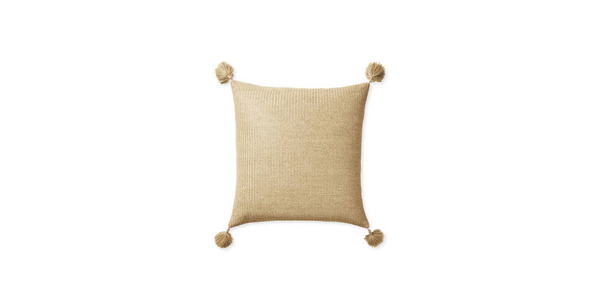 Dec_Pillow_Natural_PP_24x24_Natural_MV_Crop_SH_NEW.jpg