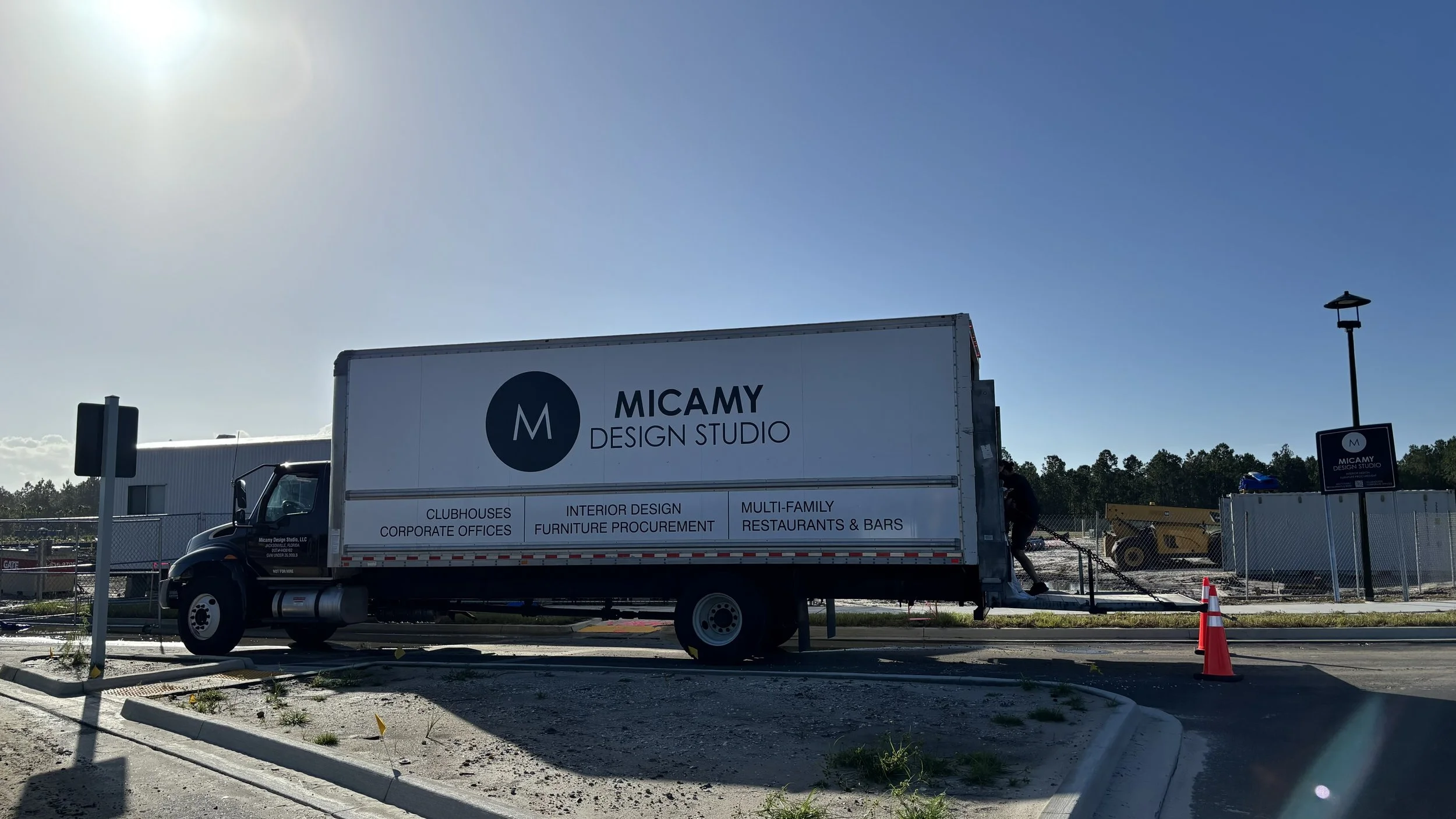 MDS STRAIGHT TRUCK.jpg