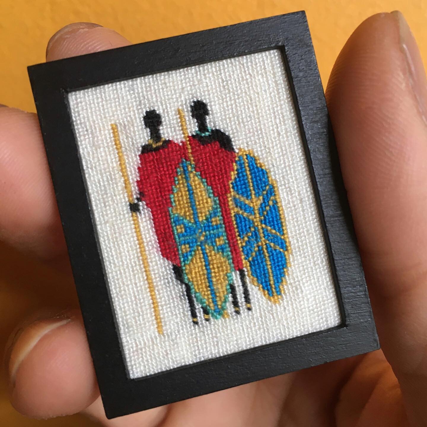 Maasai petit point piece is officially framed and complete. I like the black frame. Measures approximately 36mm (1.4&rdquo;) wide by 44mm (1.7&rdquo;) high. Petit point project number 2 is underway. 😉

#petiteafrique
*
*
*
*
*
*
#dollhouseminiatures