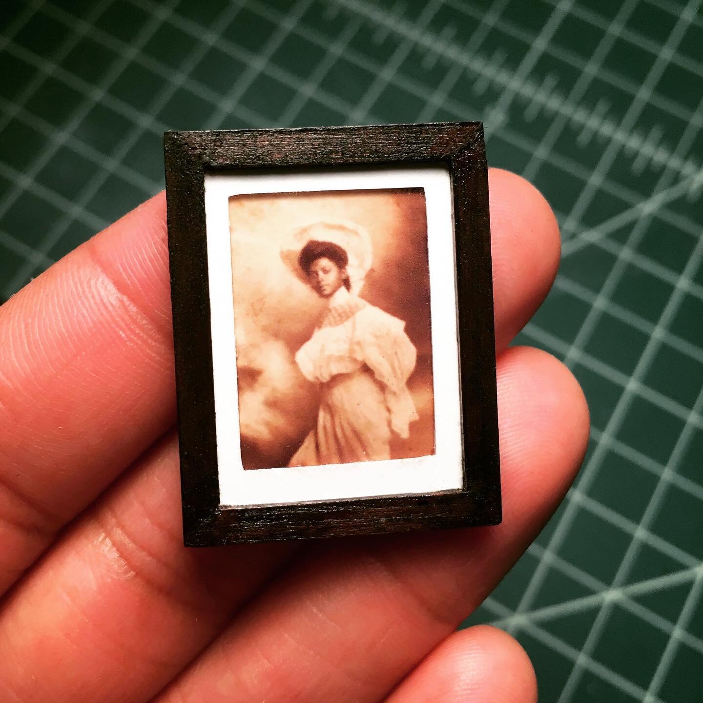 My very first attempt at making a picture frame. Real wood. Designed from scratch, hand miter sawed, joined, stained, and photo fitted. 
#miniatureframe
*
*
*
*
*
*
#dollhouseminiatures #dollshouseminiatures #miniatures #miniature #petiteafrique #afr