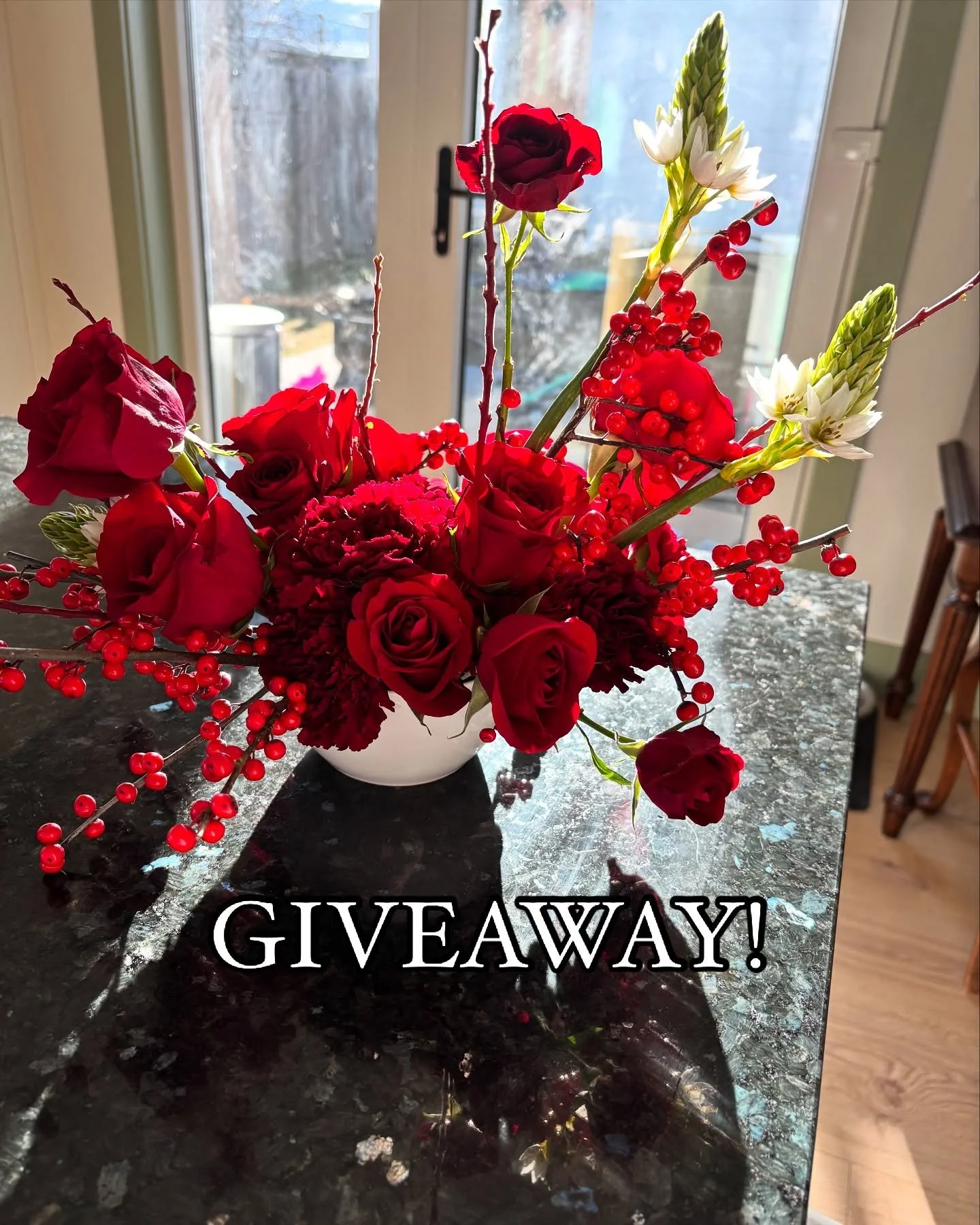 CLOSED The above Christmas centerpiece is up for grabs in this giveaway! Entries must be in the Bozeman area to participate and will need to pick up! 
Rules: 
1) you must follow me :) 
2) leave me a comment with something that&rsquo;s bringing life t