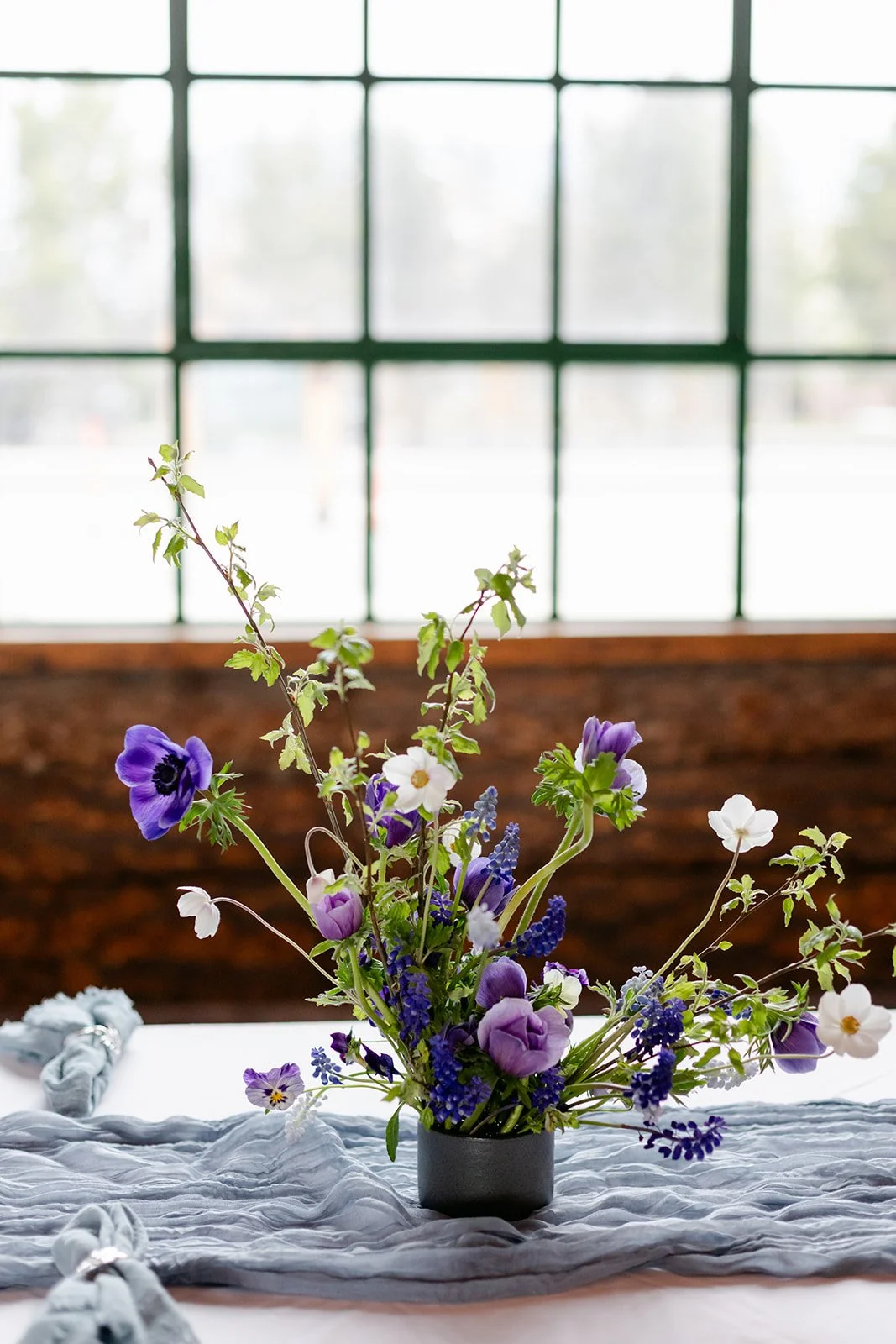 purple-and-white-arrangement-with-anemone-silvestris