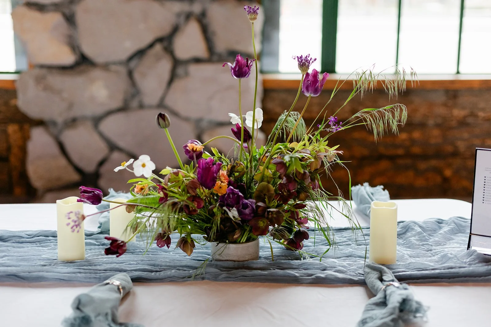 berry-tulips-with-chartreuse-green