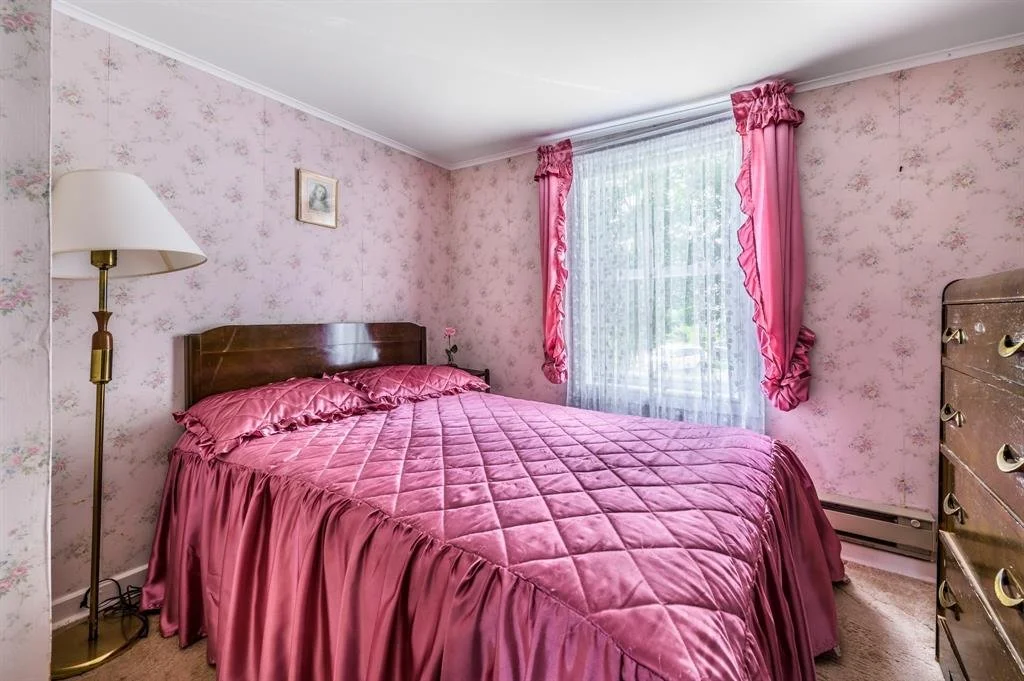 the pink room