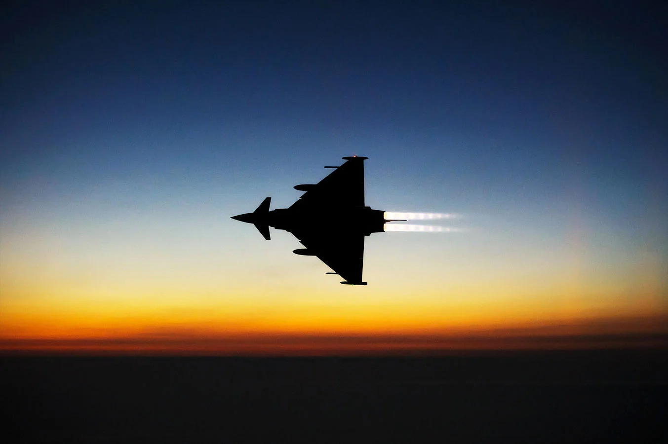 flying-on-an-eurofighter-typhoon_photo-alessandro-barteletti_.jpg
