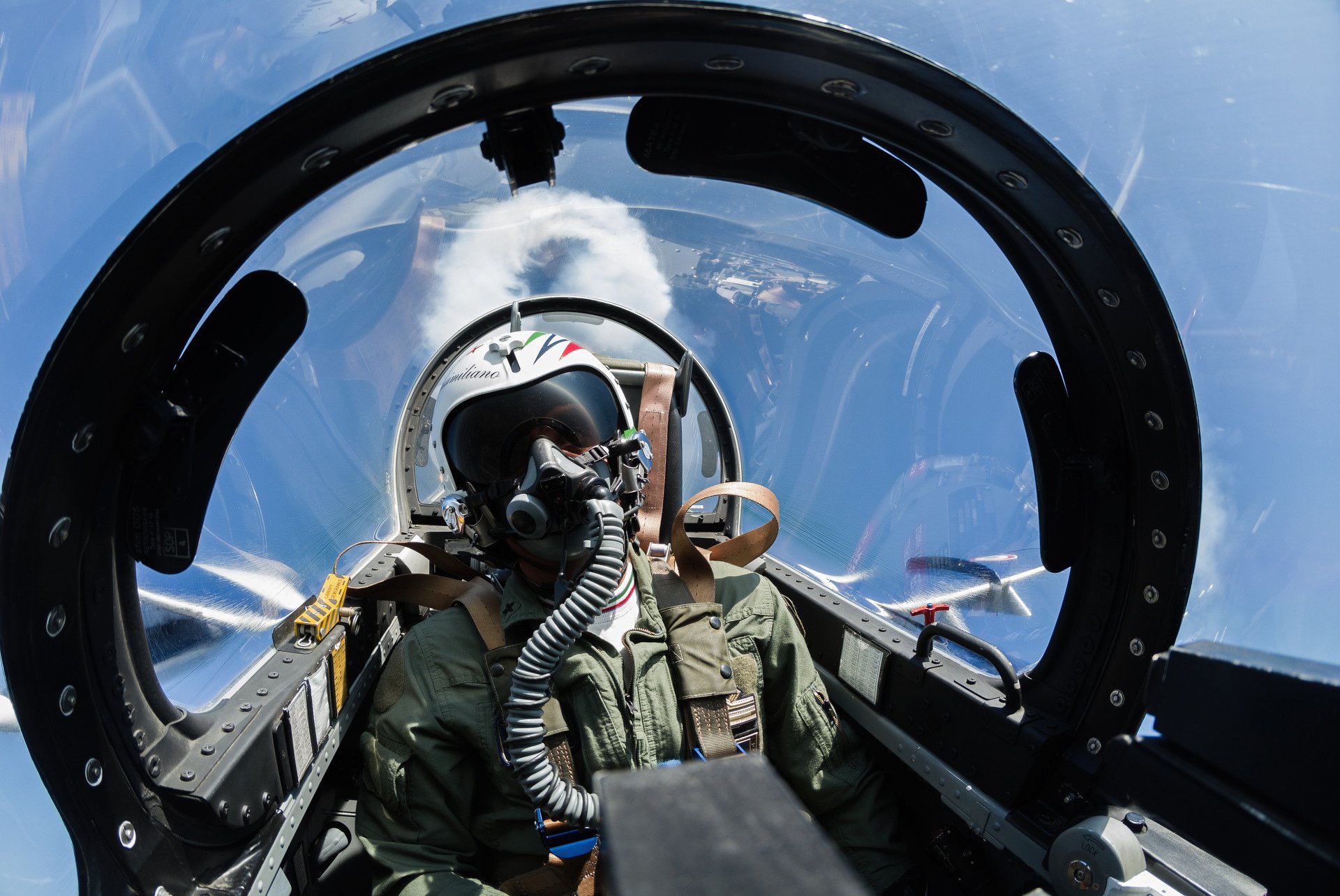 Frecce Tricolori (PAN) - 313° Gruppo Addestramento Acrobatico - Aeronautica Militare