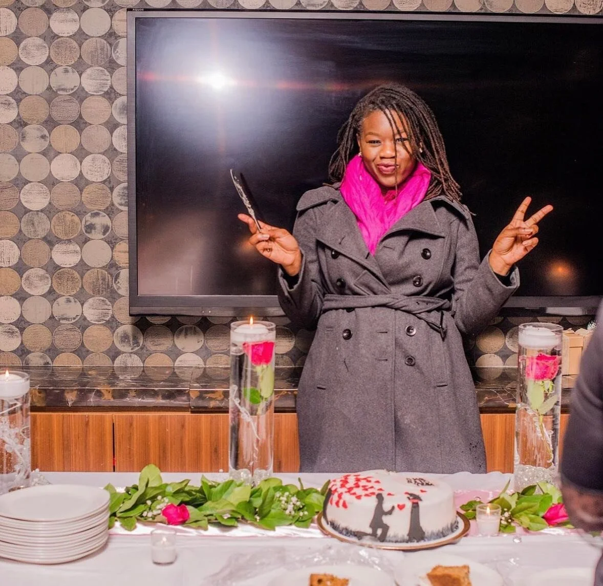 I started a side hustle baking cakes for people after taking a $25 class at Michaels. That $25 investment led me to generate thousands of dollars every month.⁣
⁣
That side hustle covered my bills when my nonprofit wasn&rsquo;t securing contracts and 