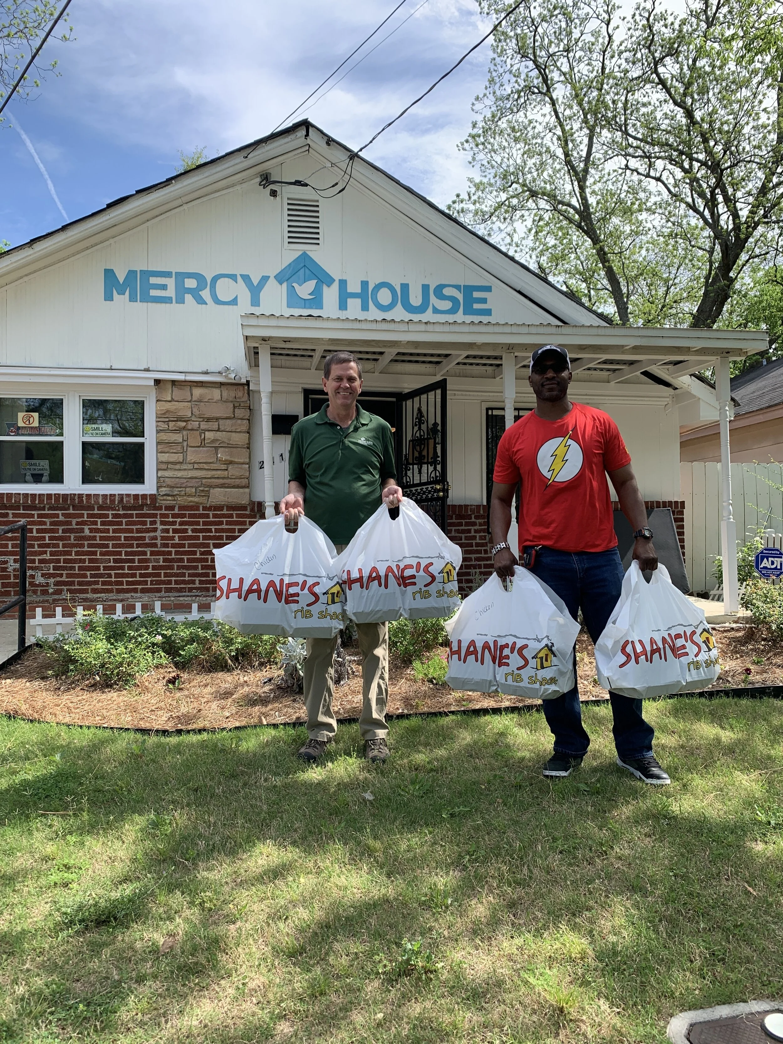 Centerpoint Fellowship Church Serves Business Leaders and Washington Park Community