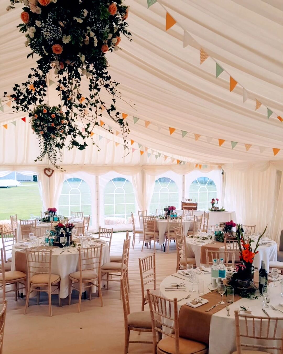 Check out this stunning set up for a beautiful summer wedding last year👰🏼&zwj;♀️🤵🏾&zwj;♂️

We supplied the happy couple with the marquee as well as the round tables and chiavari chairs for their guests to enjoy 🥂

#events #marqueehire #wedding #