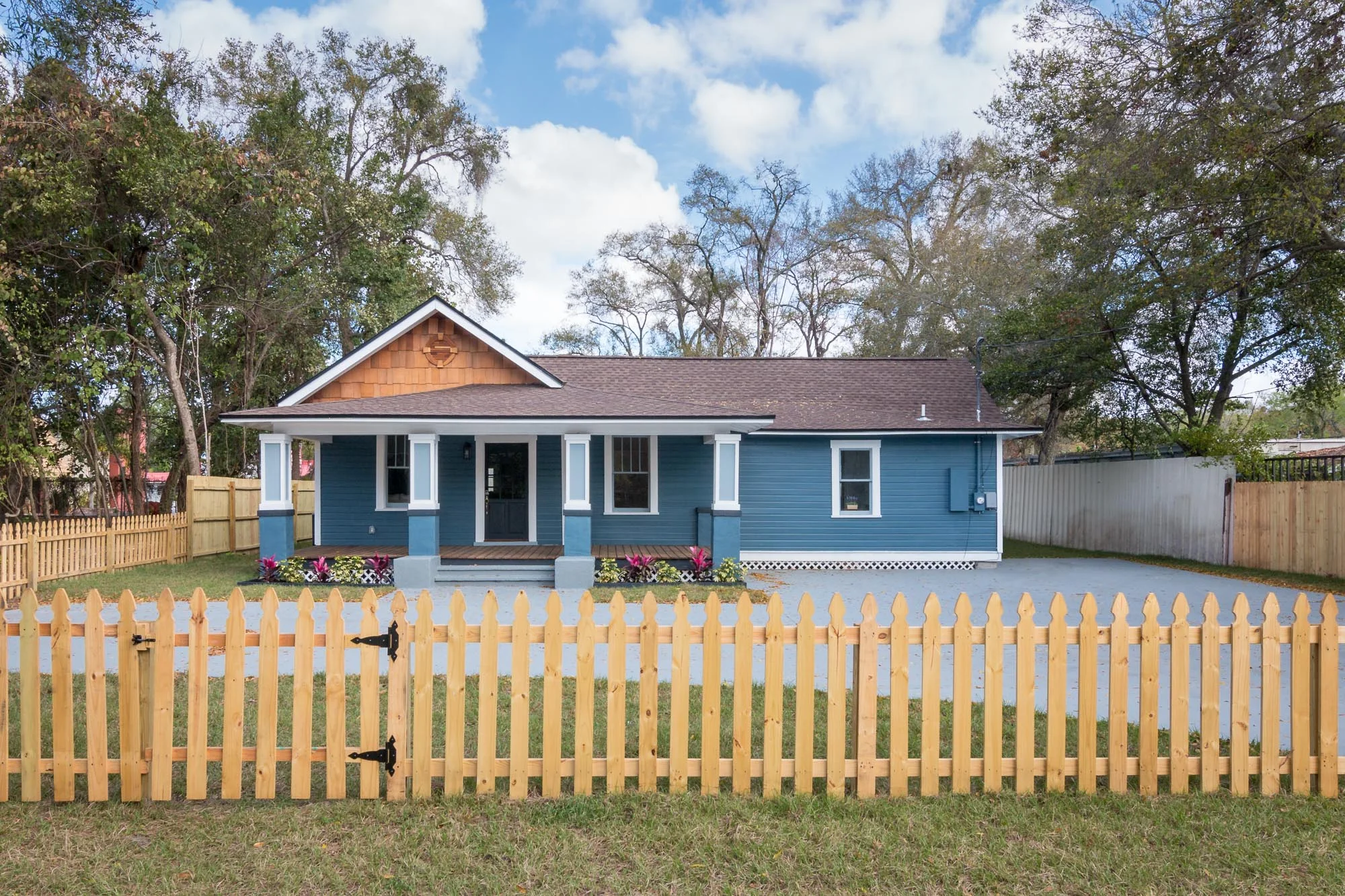 Web - 934 E Giddens Ave - Tack Sharp Media -2.jpg