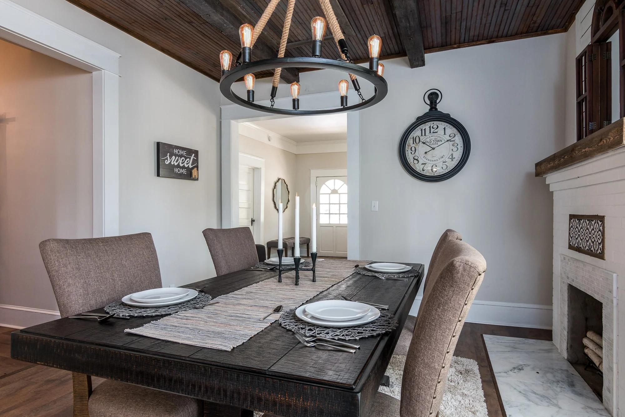 Web - 934 E Giddens Ave - Tack Sharp Media -12.jpg