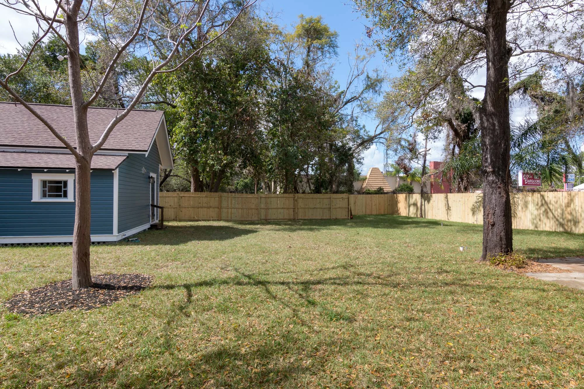 Web - 934 E Giddens Ave - Tack Sharp Media -26.jpg