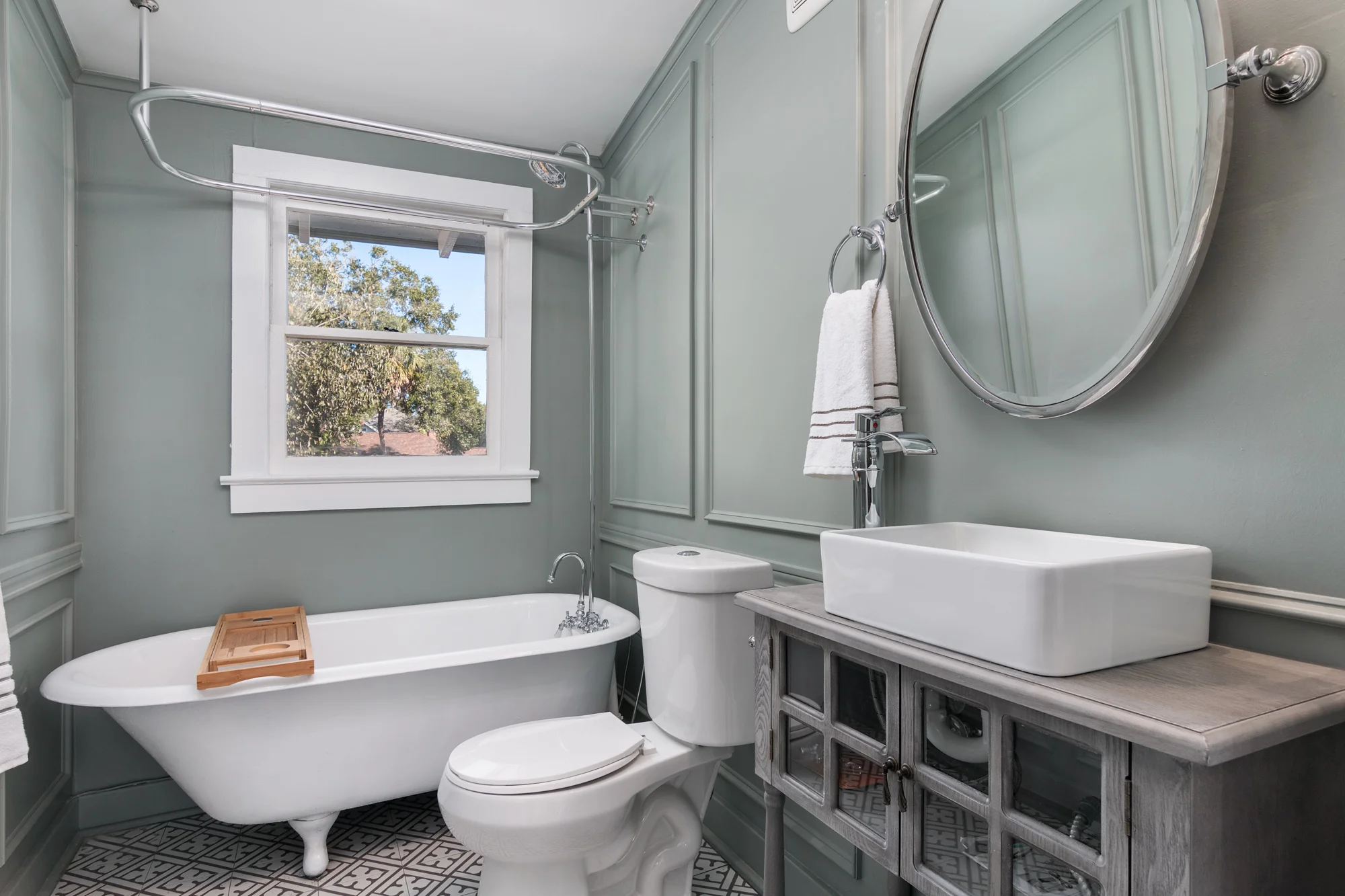 Web - 5608 N Seminole Ave - Tack Sharp Media-7.jpg