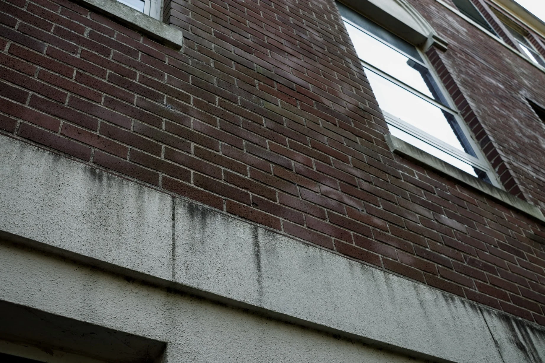 Talking to Ghosts in Abandoned Mental Hospitals
