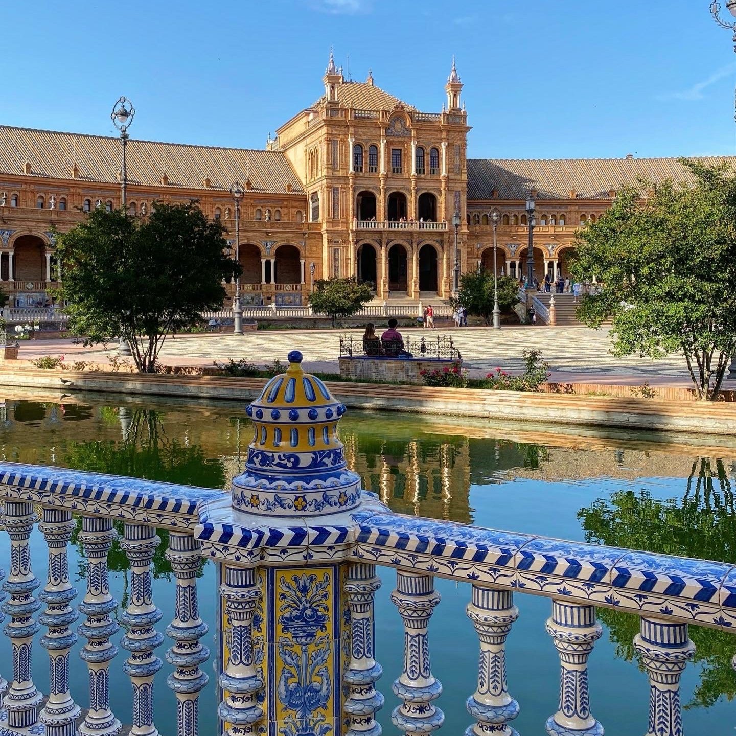 A Plaza to Spread my Ashes in Sevilla