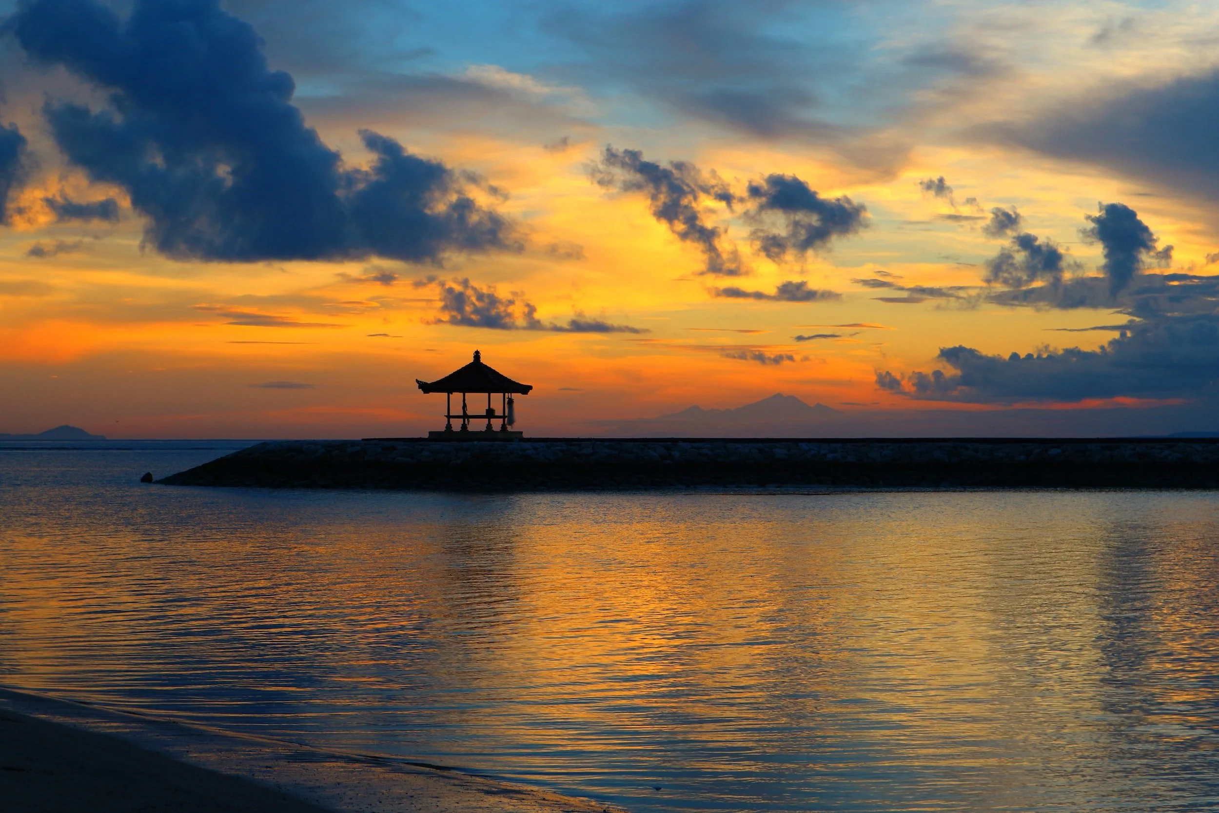 Leave Sanur as an Island Gateway
