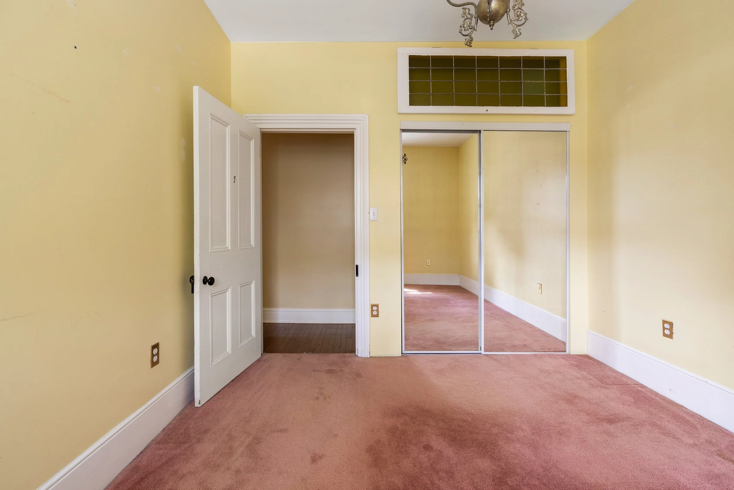 025-79 Colborne (25).jpg