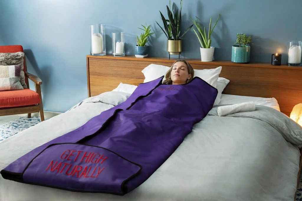 Bed-Wrap_PUrpRedBlack_1024x1024.jpg