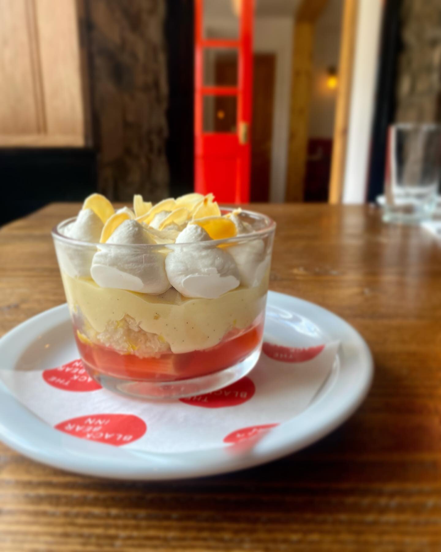 A classic for a reason; Rhubarb Trifle 😎 On e of our desserts this week. Come and try it for yourself, we&rsquo;ve got tables available mid week and Friday lunchtime. You know it makes sense 🥂