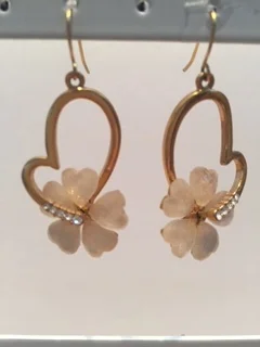 Gold Twirling Hearts