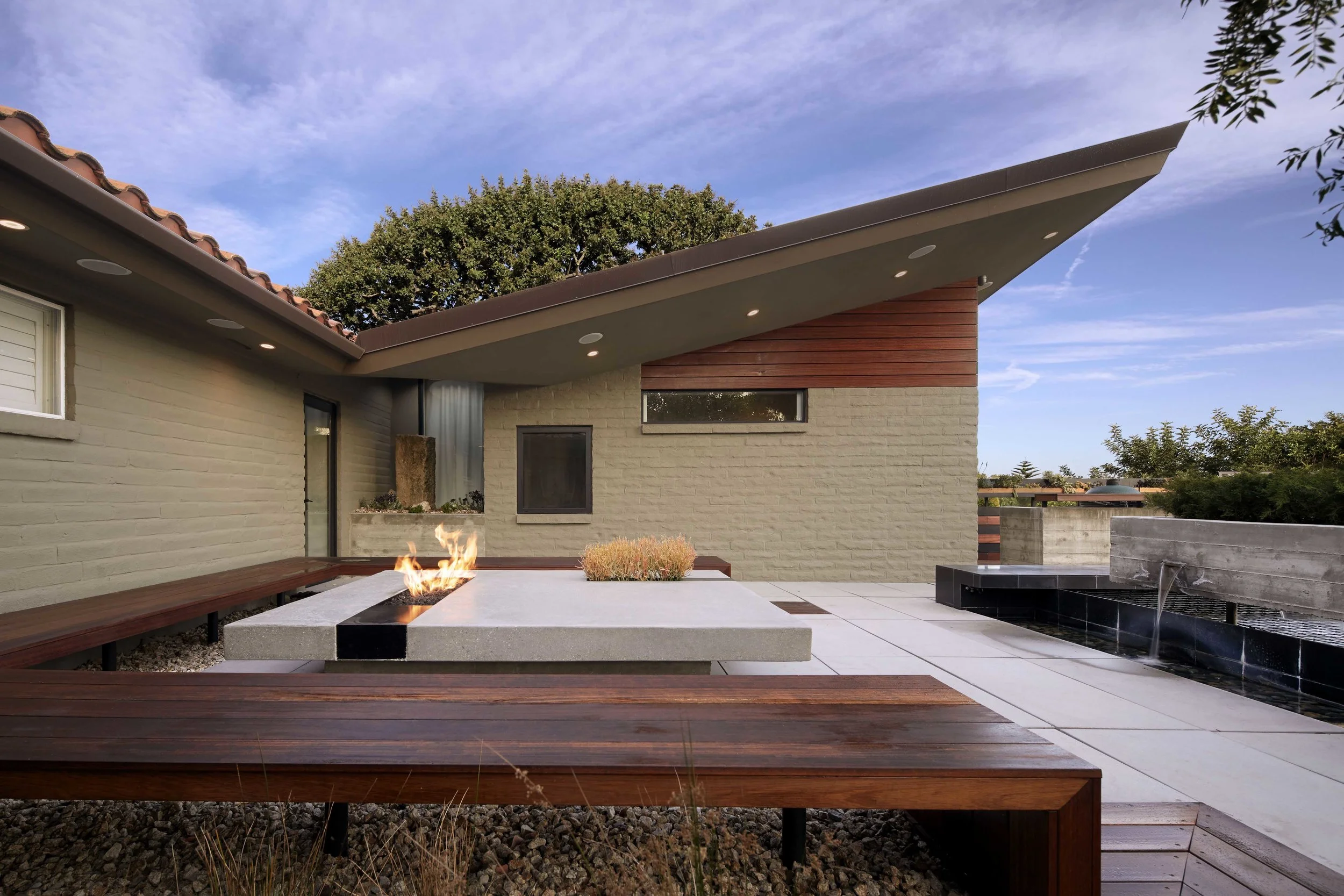 Ng-Munday Residence