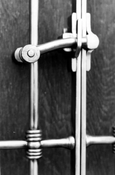 Daniels Gate Detail1_1 copy2.jpg