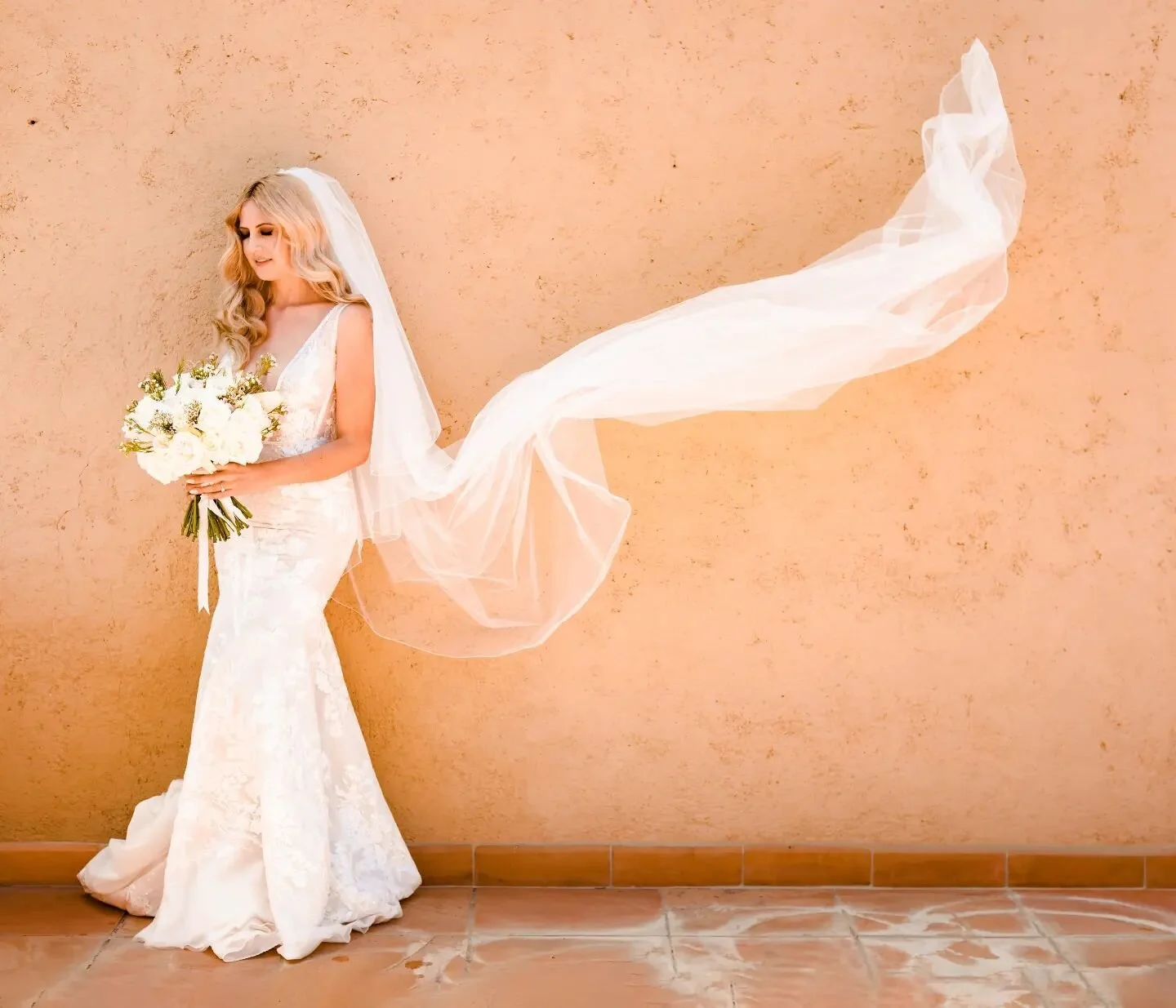 Retrato para Elisa ❤️
&bull;
#bridedress #bride #bodasensanmigueldeallende #bridemakeup #noviasbonitas #bodasbonitas #fotografosbodasdestino #hanielsalazarfotografia #pastranaestudio