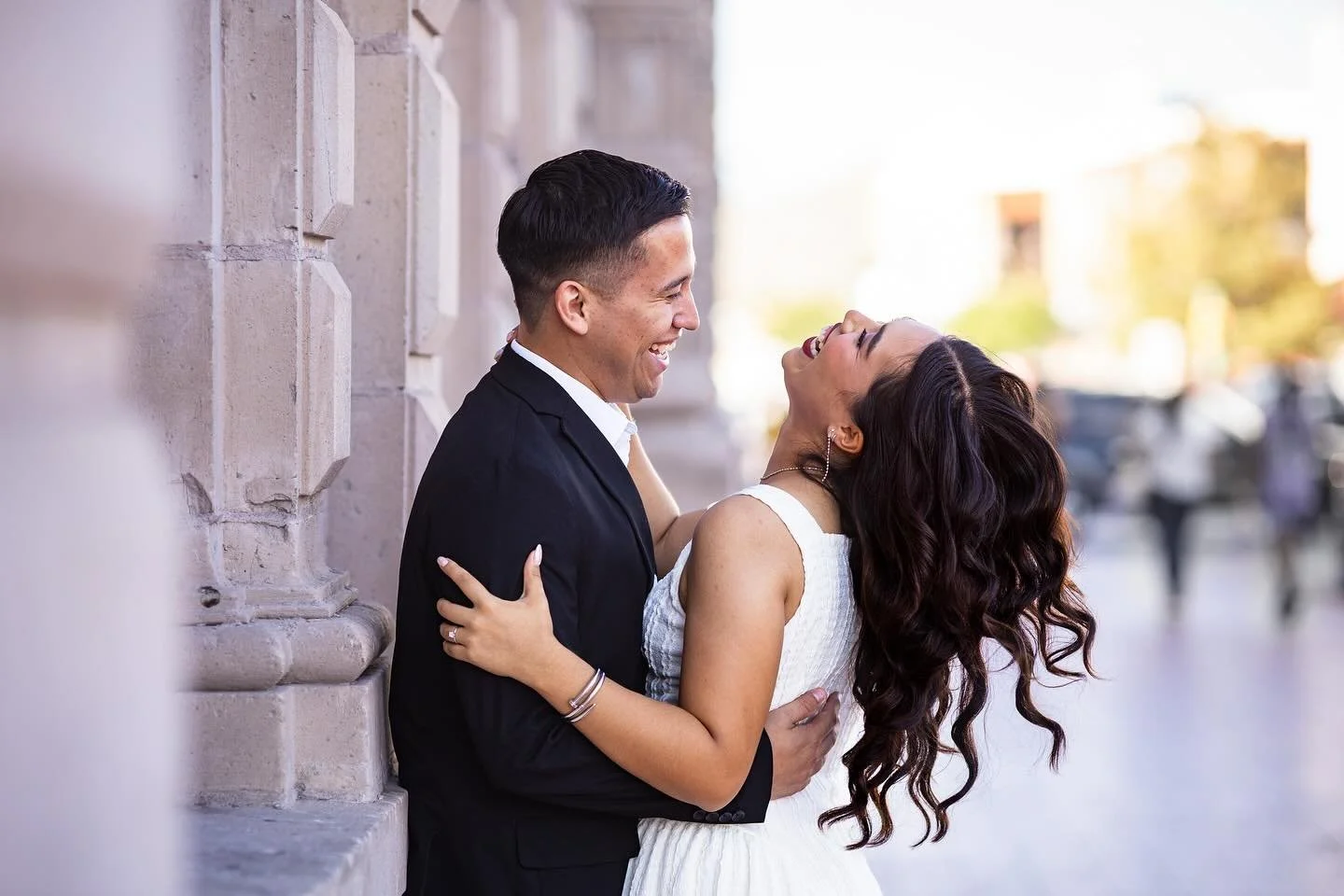 Qu&eacute; bonito cuando solo documentas la amistad, las risas, el amor entre dos personas de una manera tan f&aacute;cil! 
❤️
Aqu&iacute; un poco de la sesi&oacute;n de novios de 
Dani&amp;Iv&aacute;n en el Centro Hist&oacute;rico de CUU ❤️
#fotogra