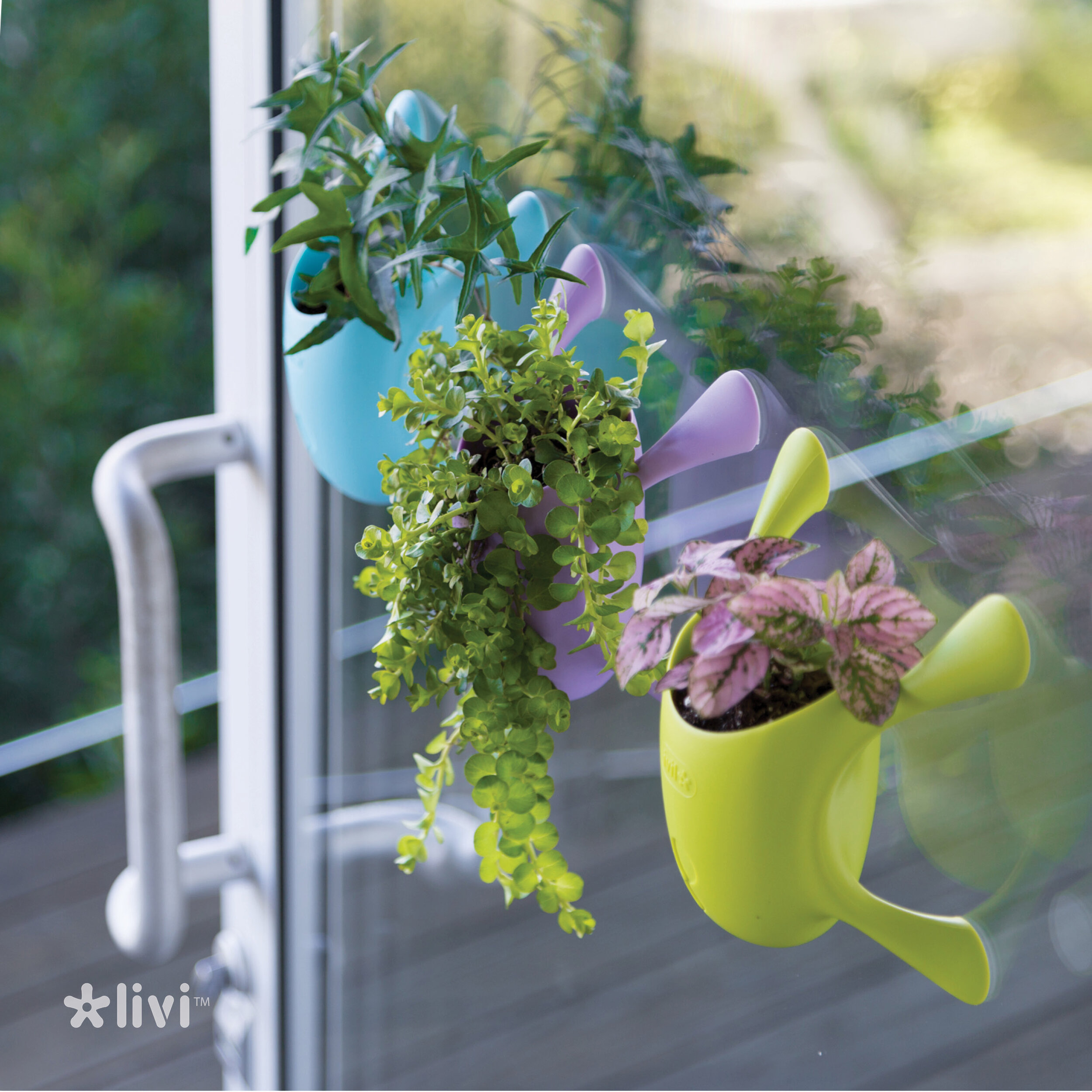 Livi-modern planter 5.jpg