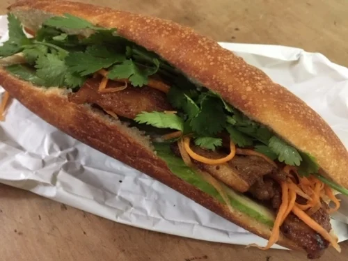 Sen Banh Mi.JPG