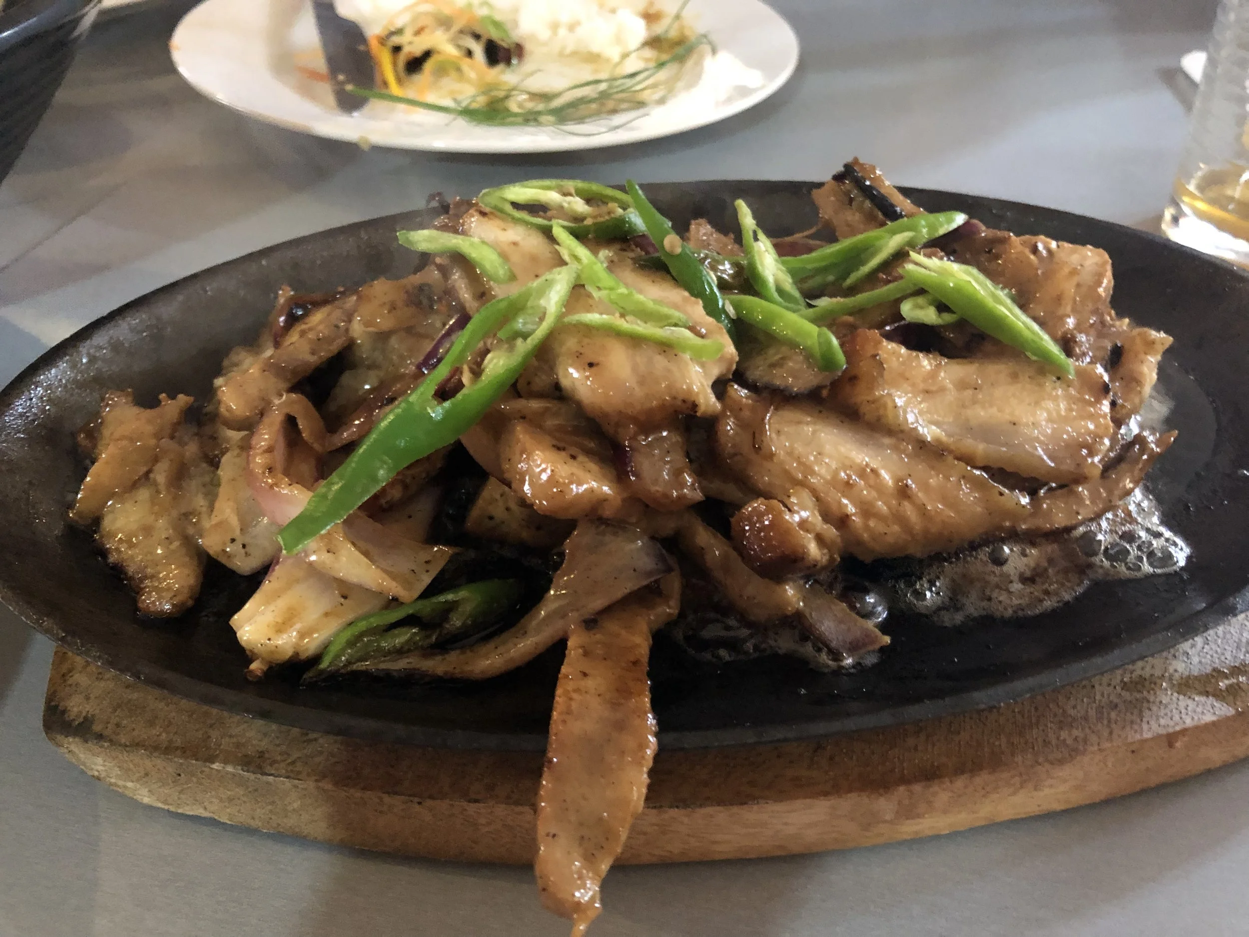 Crispy pork dinakdakan